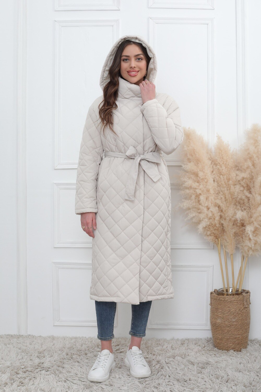 Lange gesteppte Jacke mit abnehmbarer Kapuze - Image 9