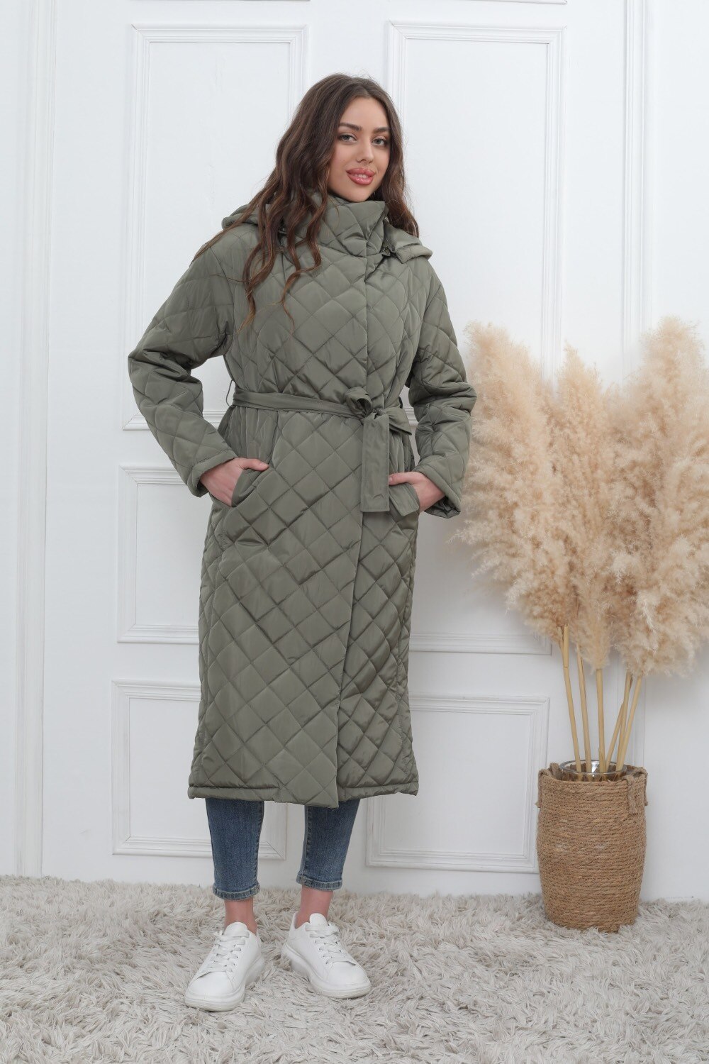 Lange gesteppte Jacke mit abnehmbarer Kapuze - Image 3