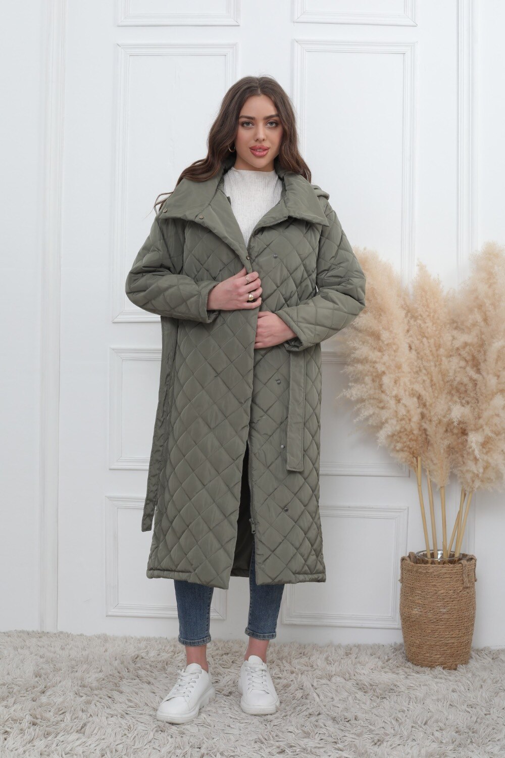 Lange gesteppte Jacke mit abnehmbarer Kapuze - Image 5