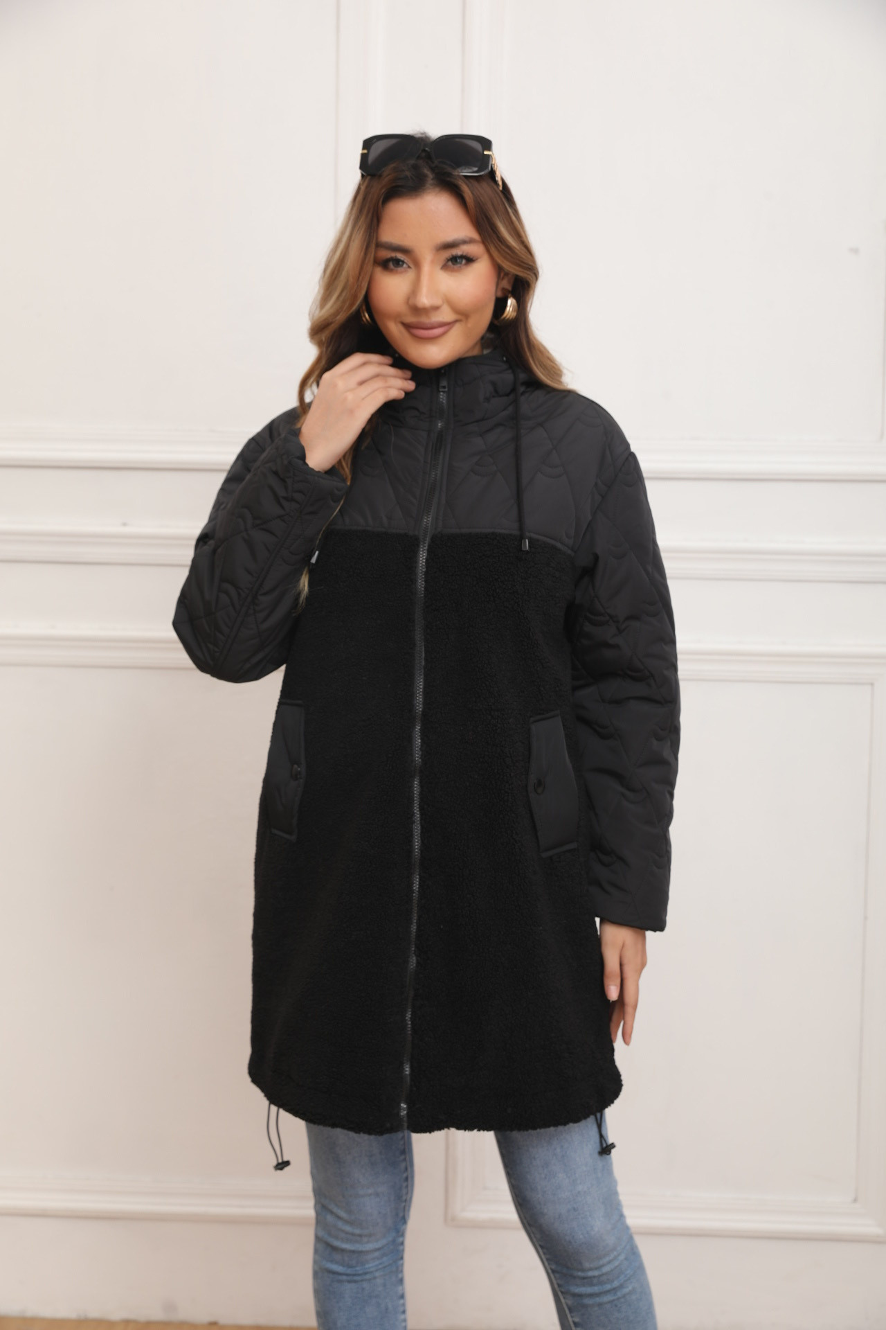 Mid-length mixed color jacket in dual fabric - Image 4