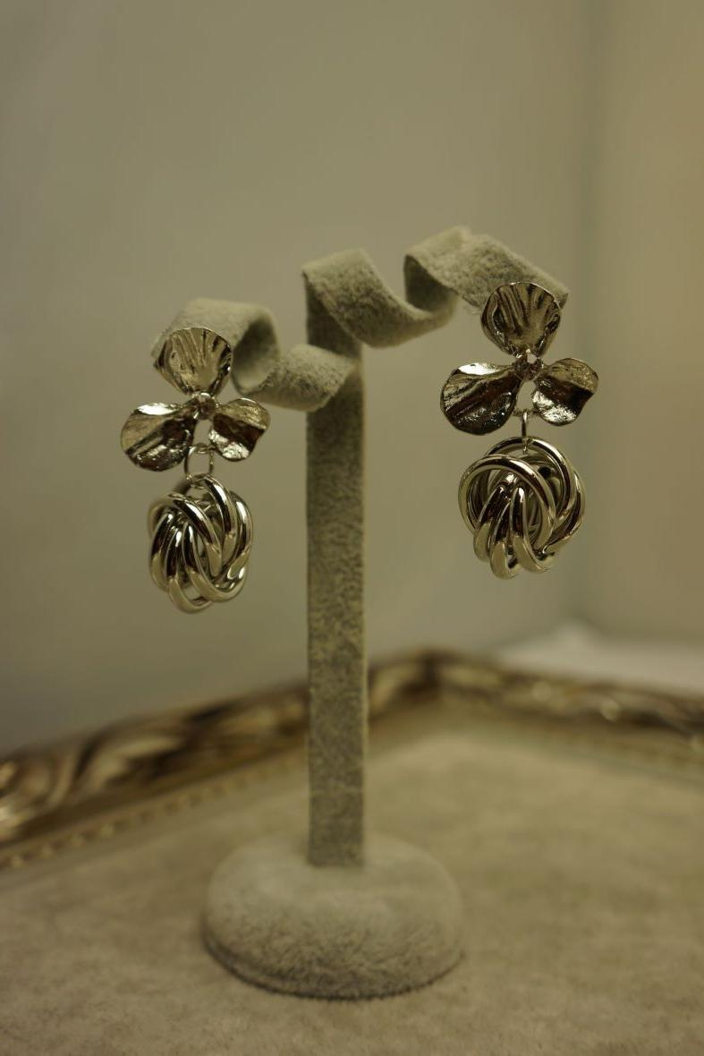 Wholesaler MET-MOI - Flower dangling earrings