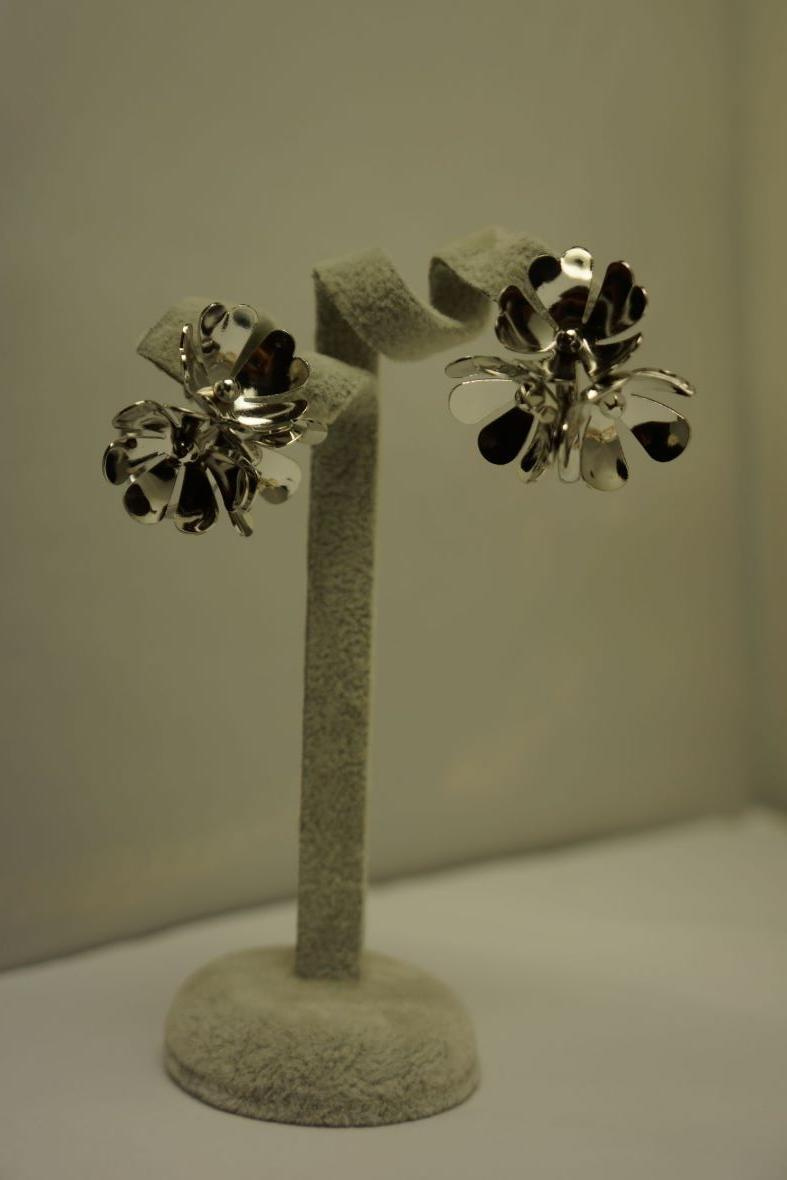 Wholesaler MET-MOI - Flower dangling earrings