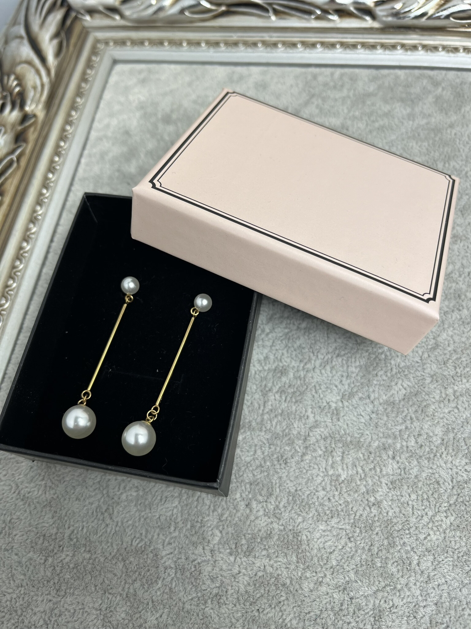 Wholesaler MET-MOI - Stainless steel dangling earrings with pearls