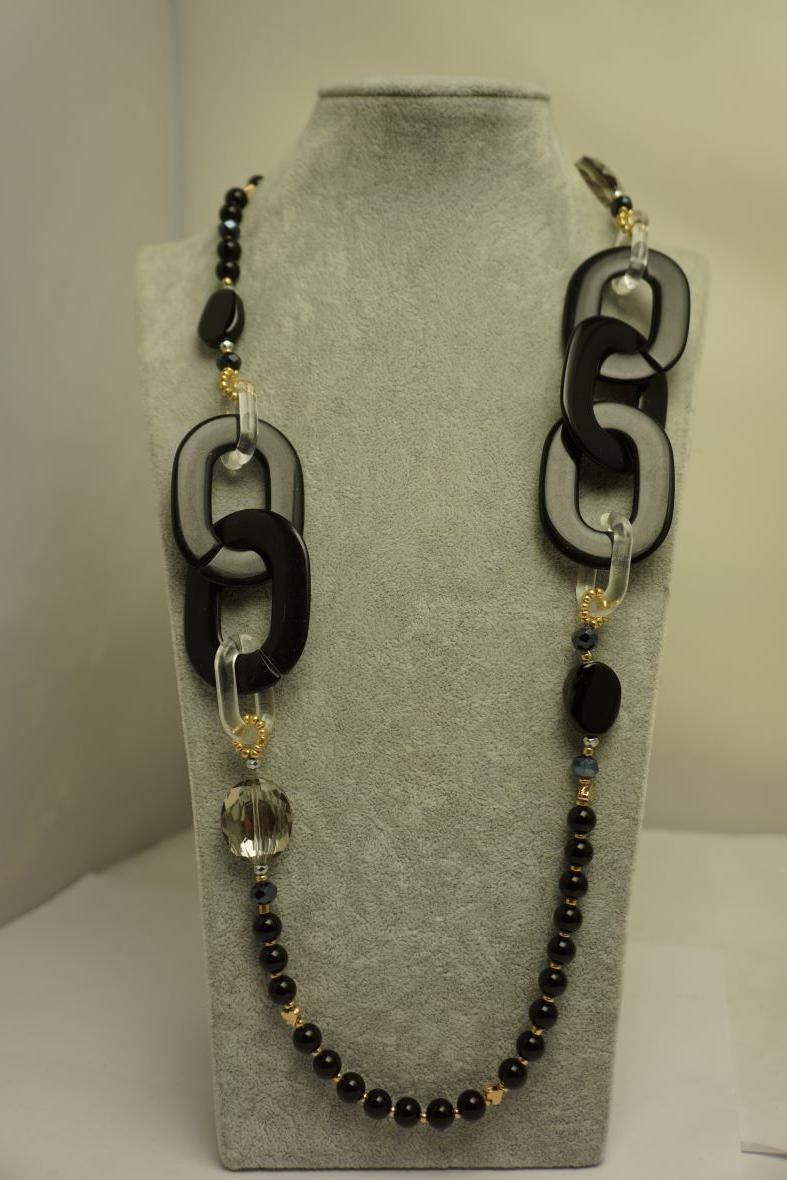 Wholesaler MET-MOI - Colored necklace with plastic beads