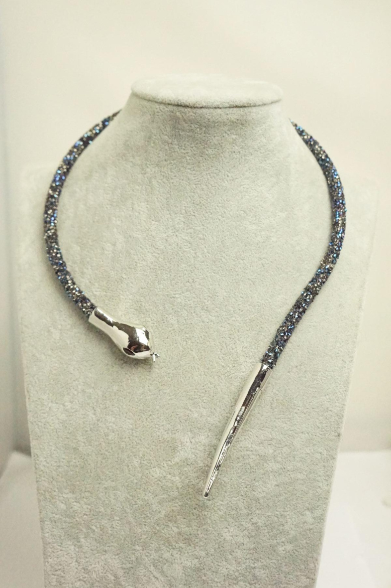 Wholesaler MET-MOI - Snake choker with rhinestones