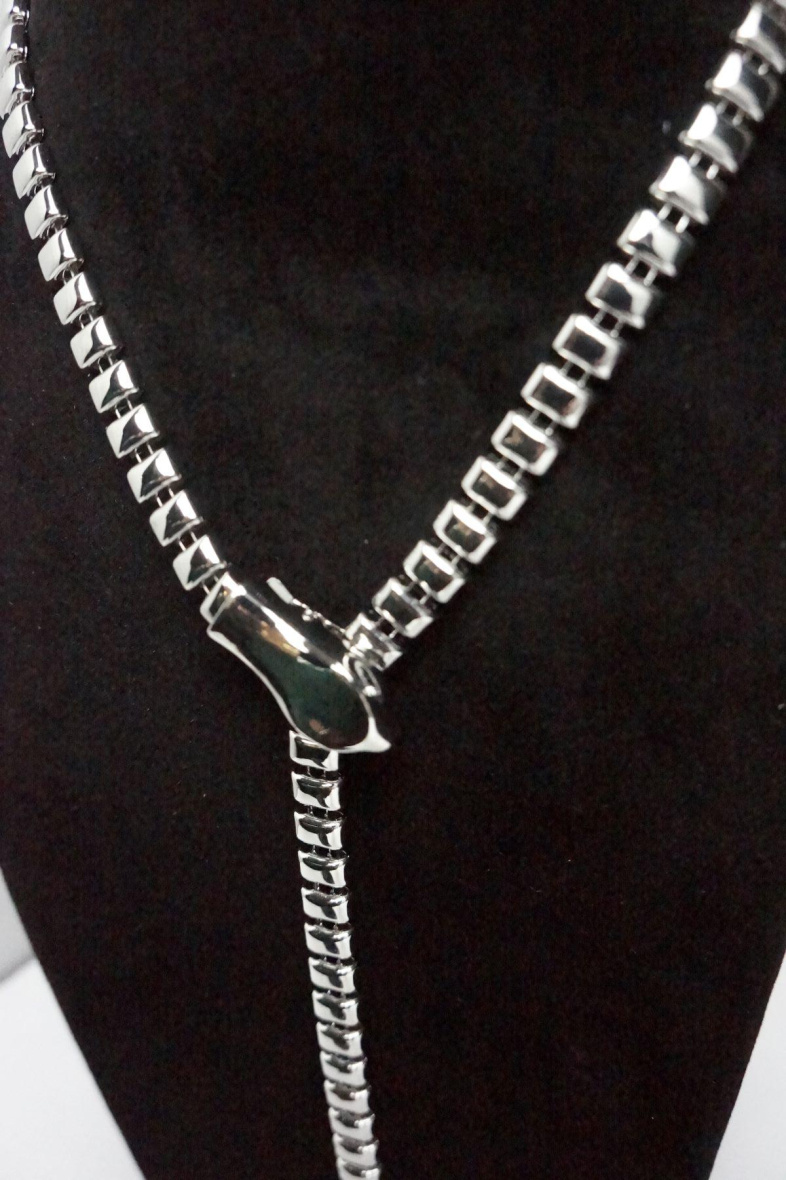 Wholesaler MET-MOI - Snake necklace with clip clasp