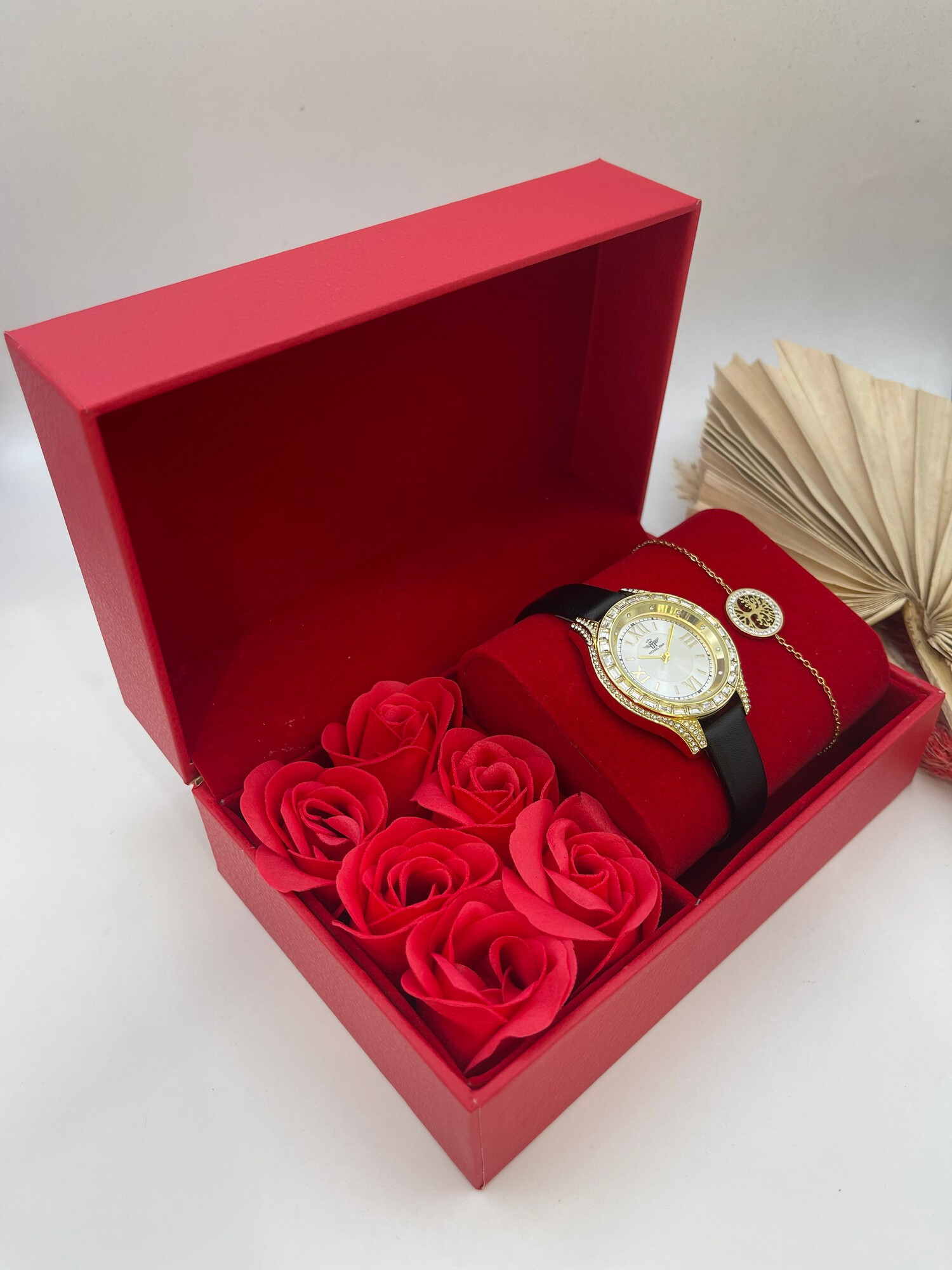 Wholesaler Michael John Montres - Michael John women's watch box with steel jewelry