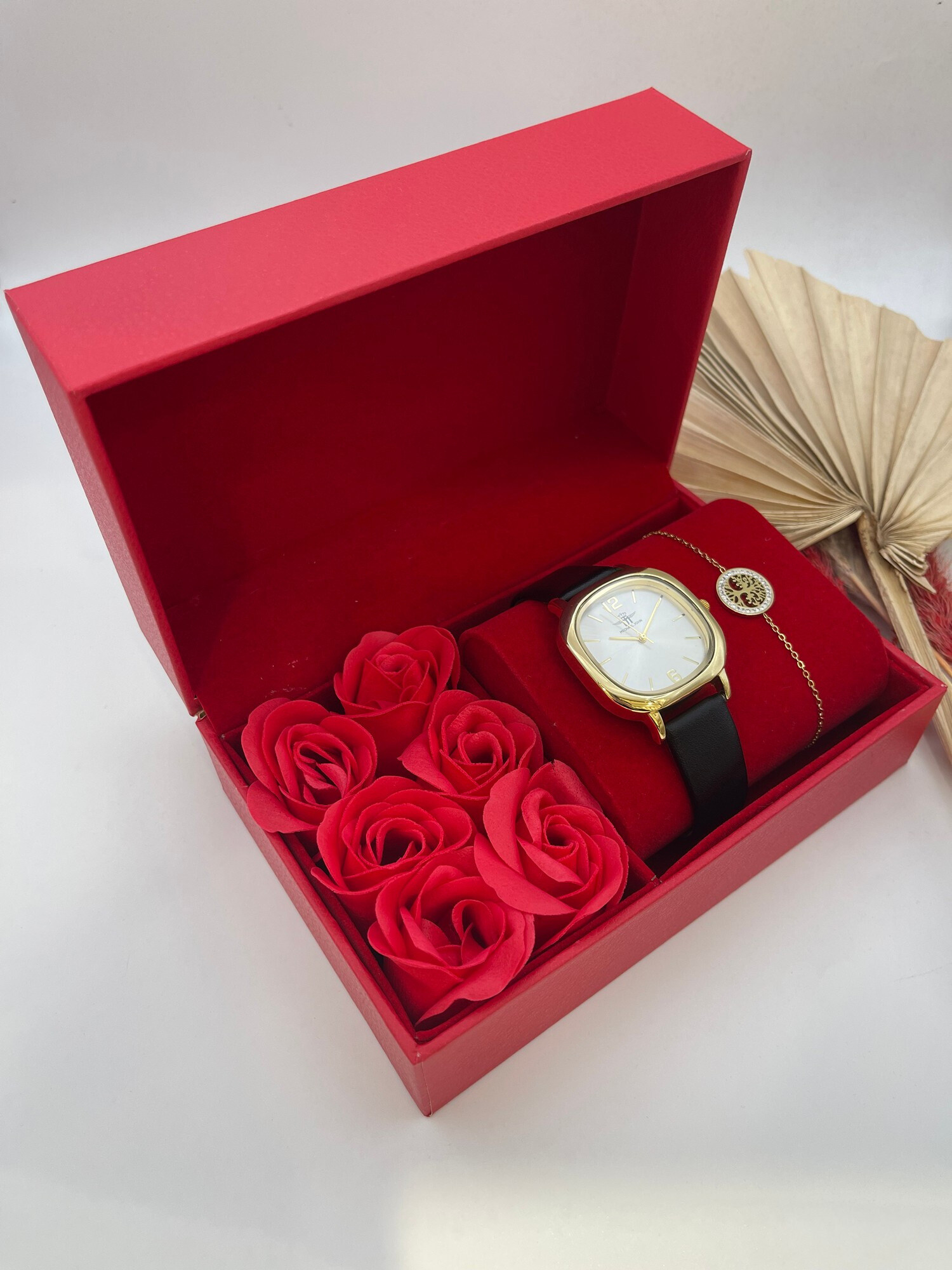 Wholesaler Michael John Montres - Michael John women's watch box with steel jewelry