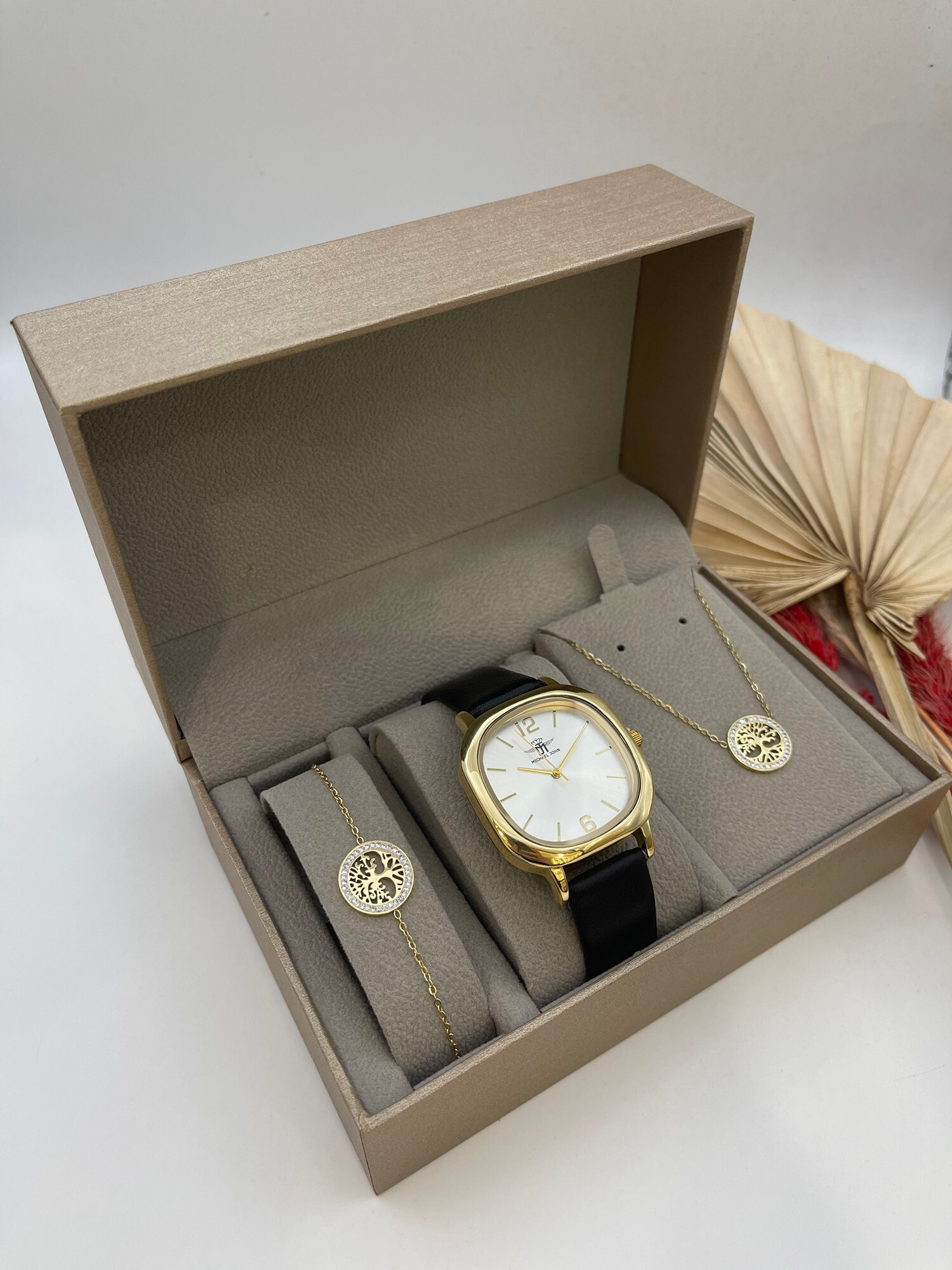 Wholesaler Michael John Montres - Michael John women's watch box with steel jewelry