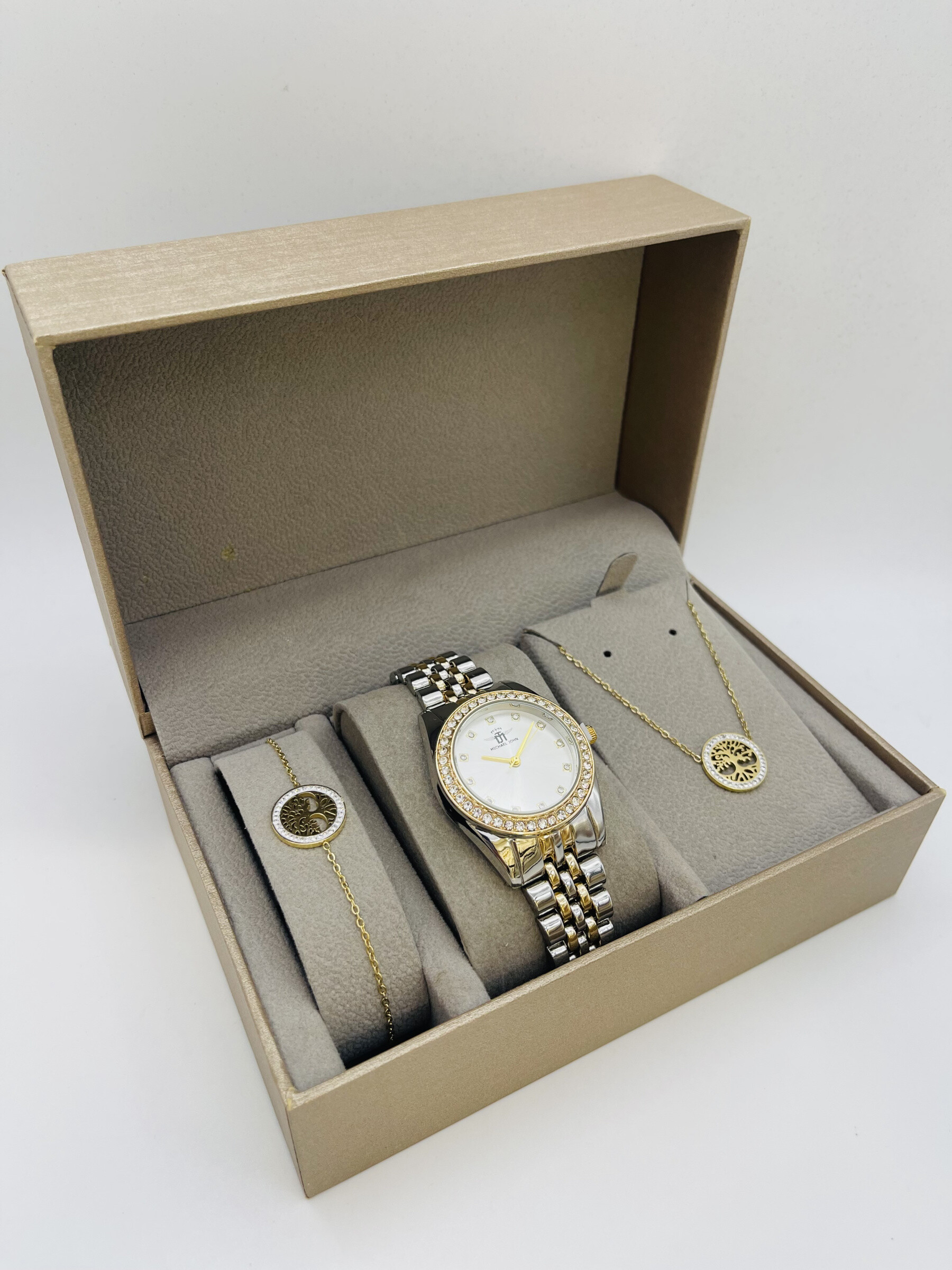 Grossista Michael John Montres - Michael John Woman Watch Box con gioielli in acciaio