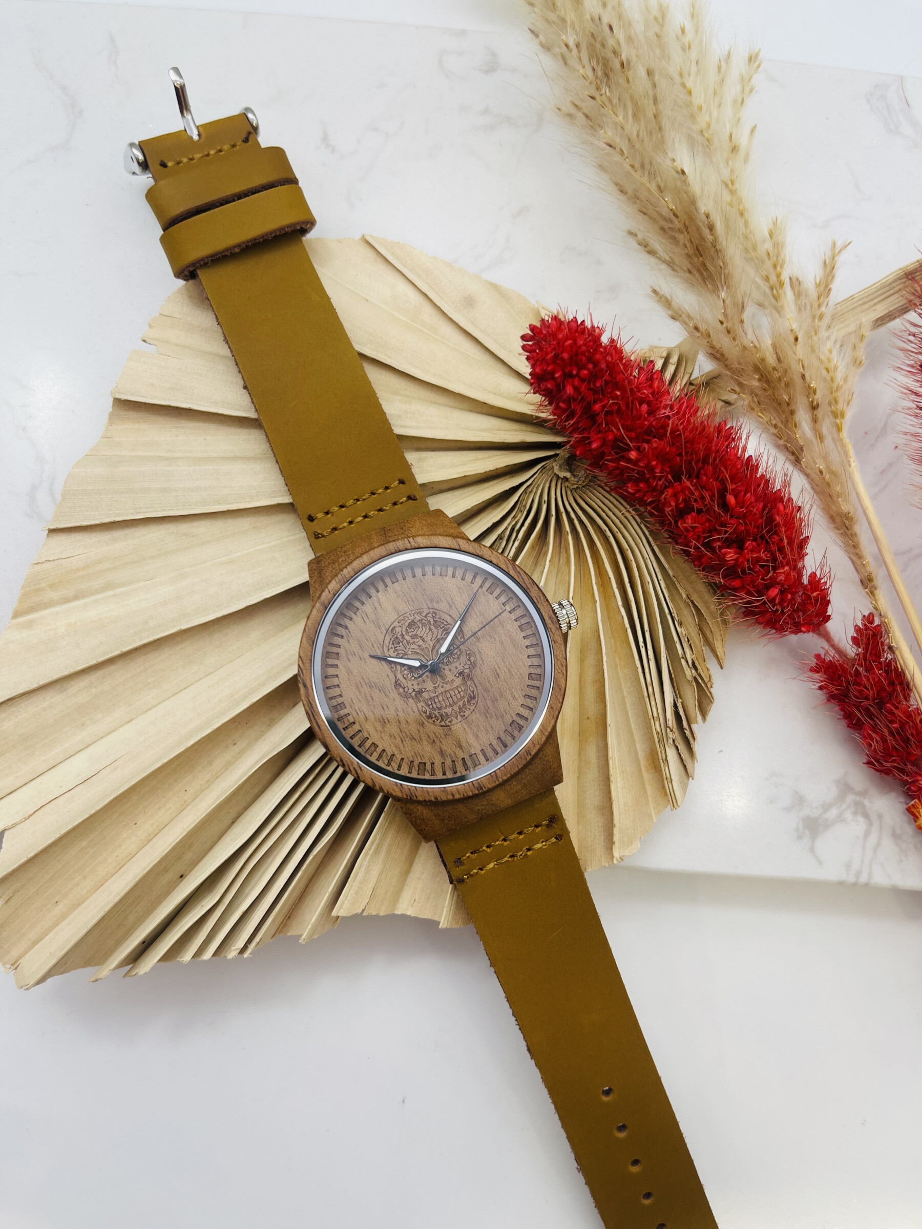 Wholesaler Michael John Montres - Wooden watch