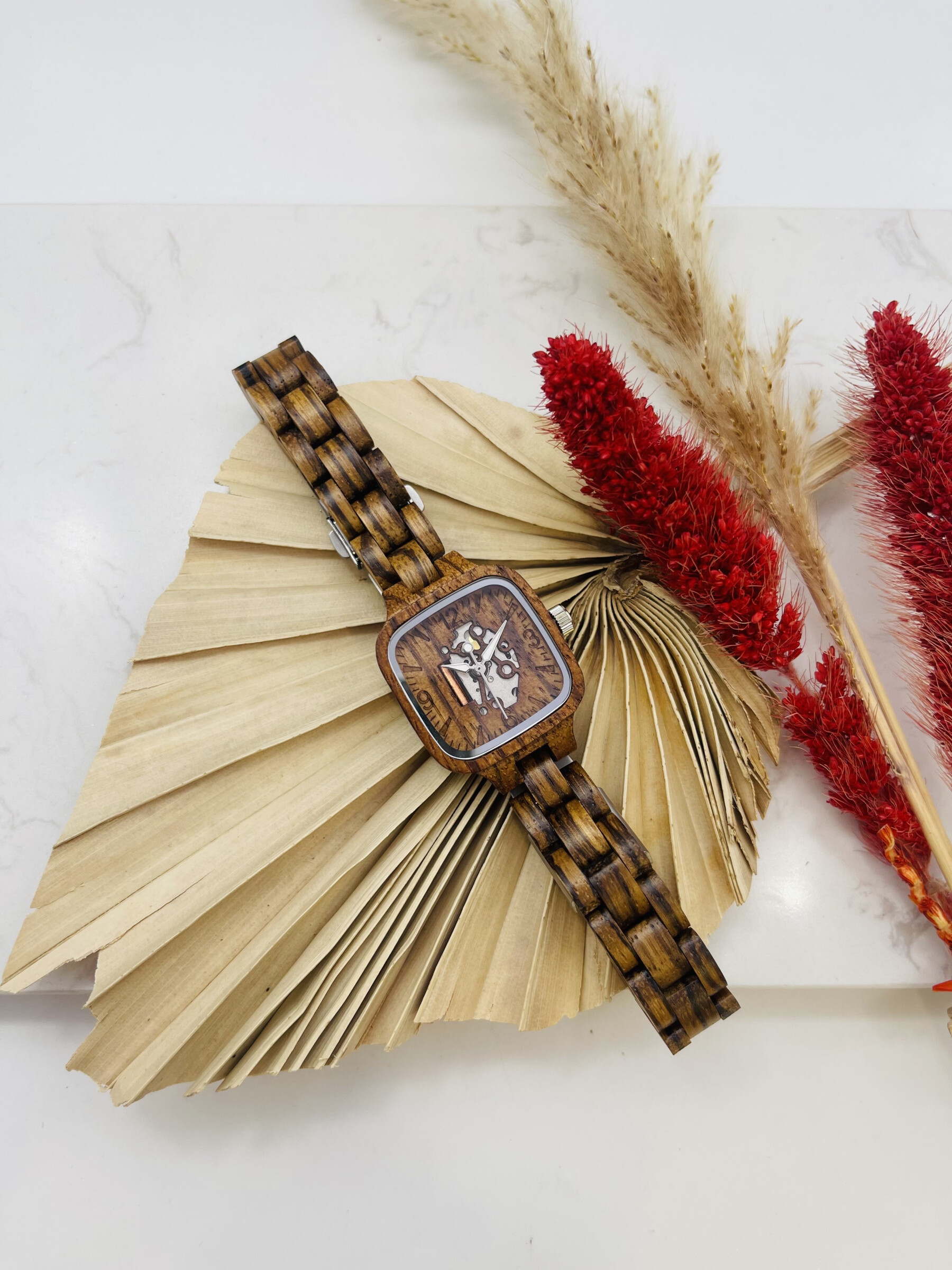 Wholesaler Michael John Montres - Wooden watch
