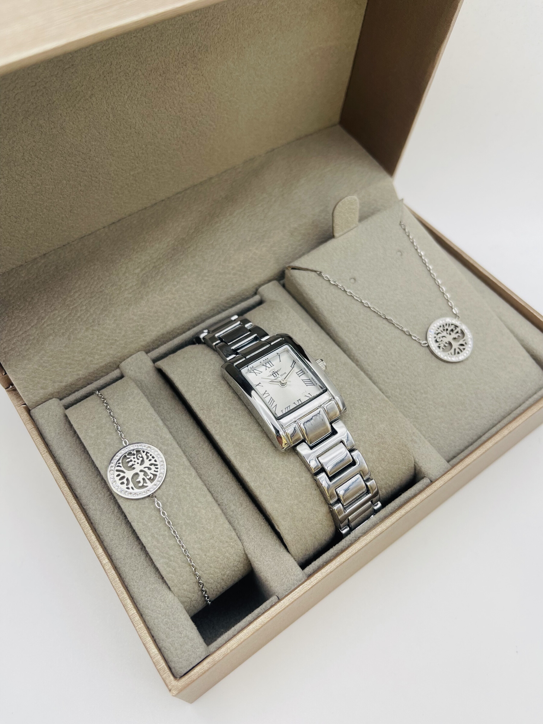Grossista Michael John Montres - Michael John Woman Watch Box con gioielli in acciaio