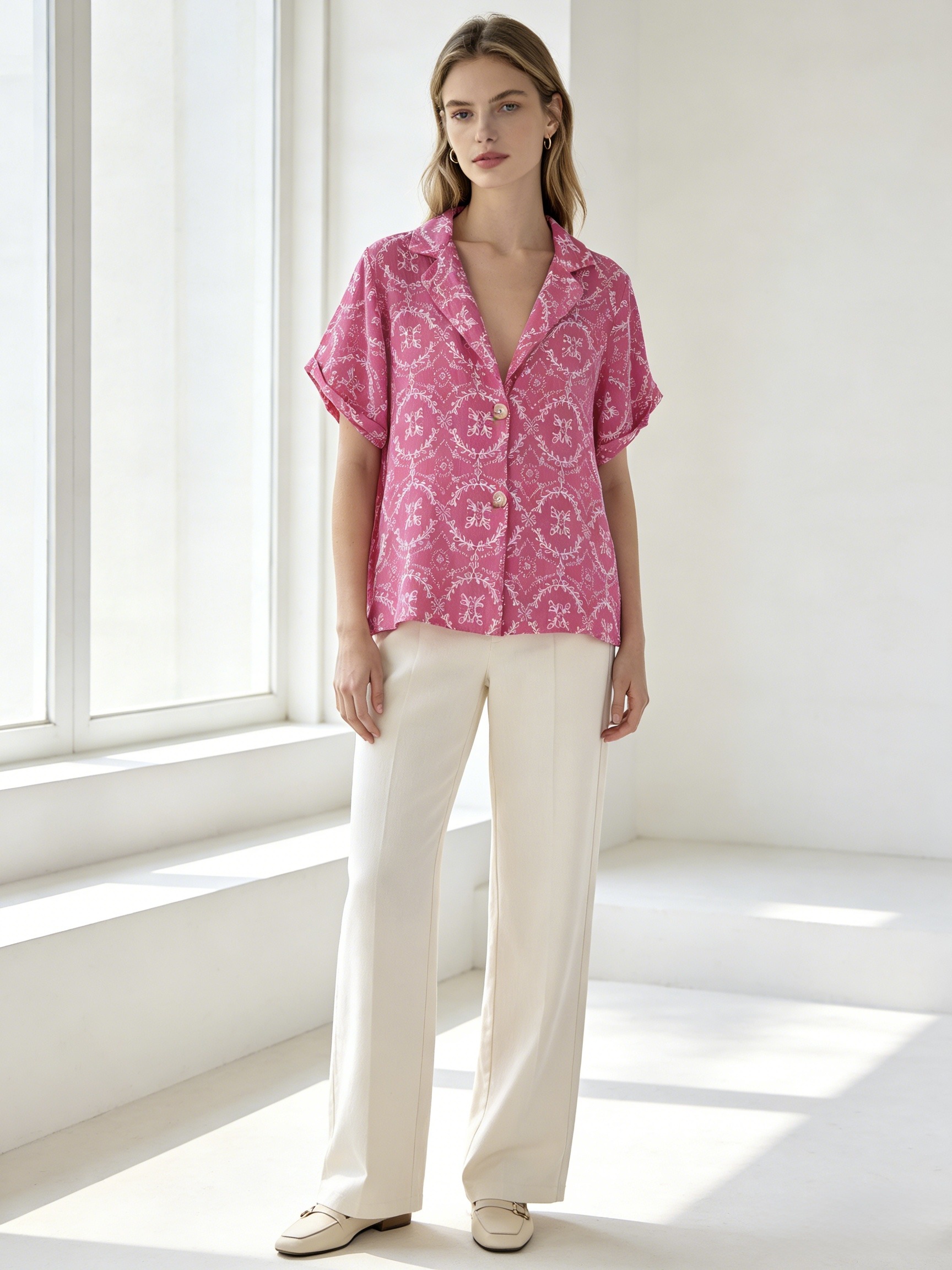 Grossiste Mika Moda - Veste en broderie anglaise avec imprimé floral blanc