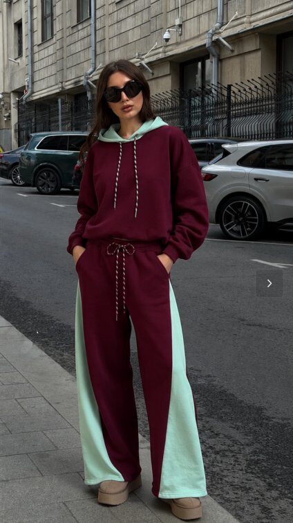 Grossiste MILLERA - SWEAT À CAPUCHE CONTRASTÉ