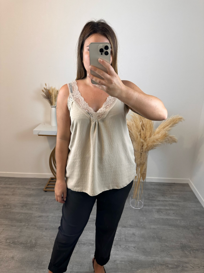 Großhändler Mily Grande Taille - Plus-Size-Top mit Spitzenträgern