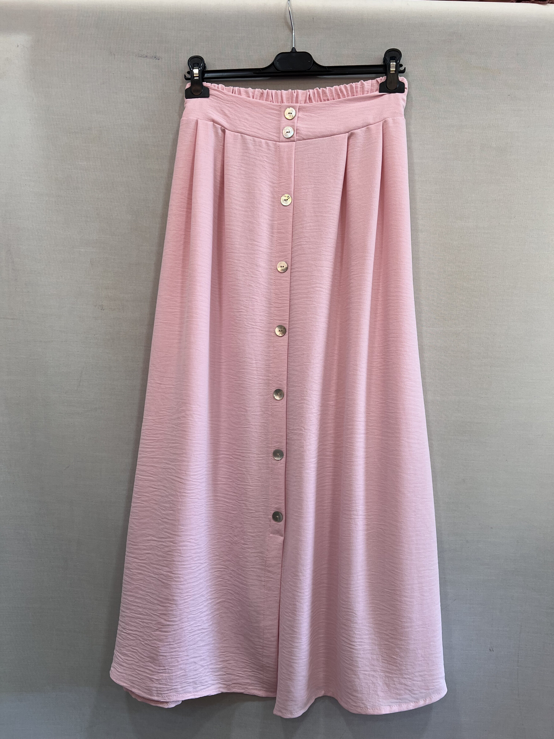 Wholesaler Mily - long split skirt in front with button