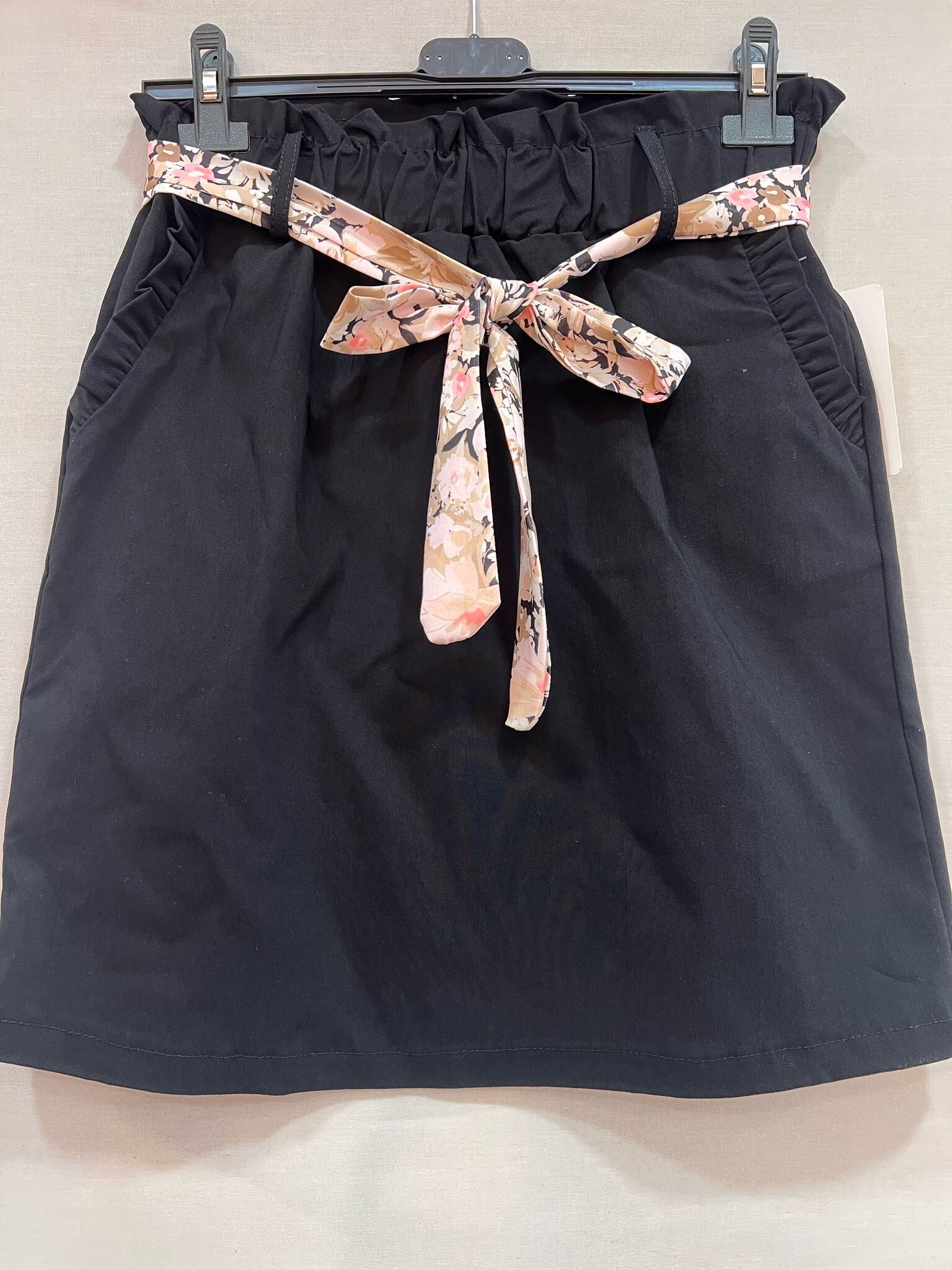 Mayorista Mily Grande Taille - Faldas con bolsillos y un cinturón estampado