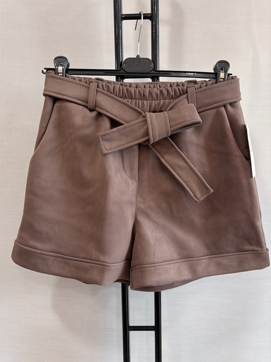 Großhändler Mily - Wildleder-Shorts