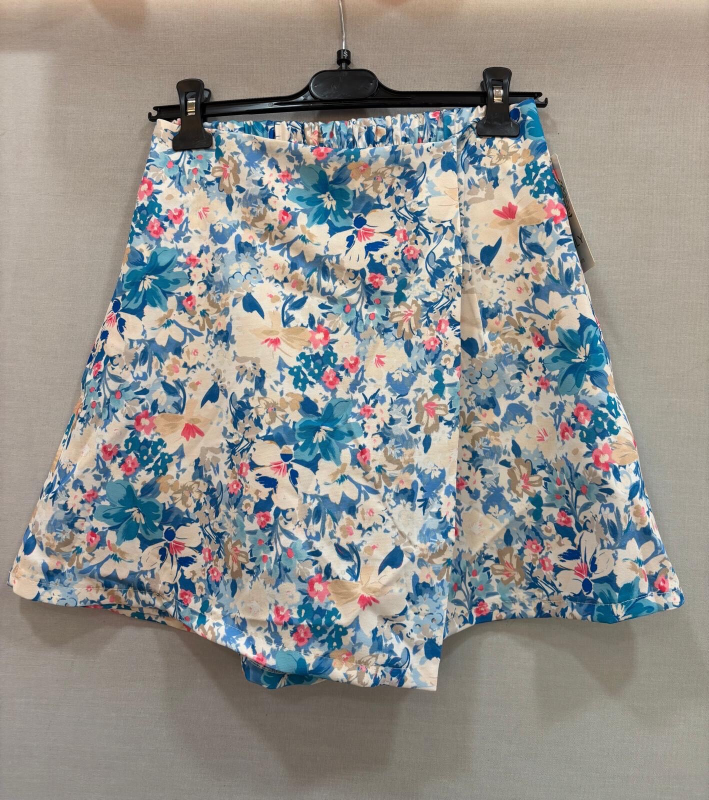 Grossiste Mily - jupe short à motif