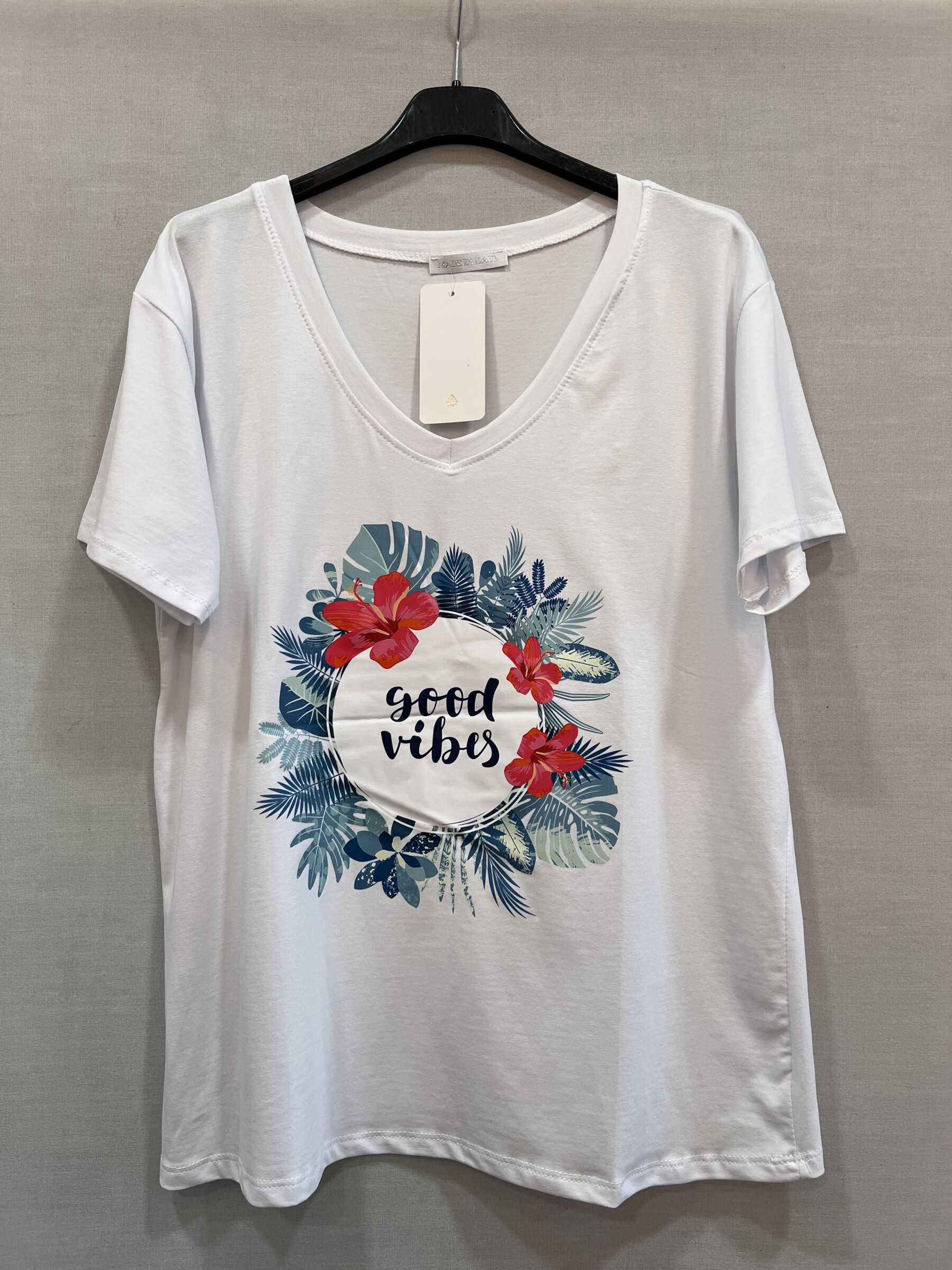 Grossiste Mily - t shirt Col v