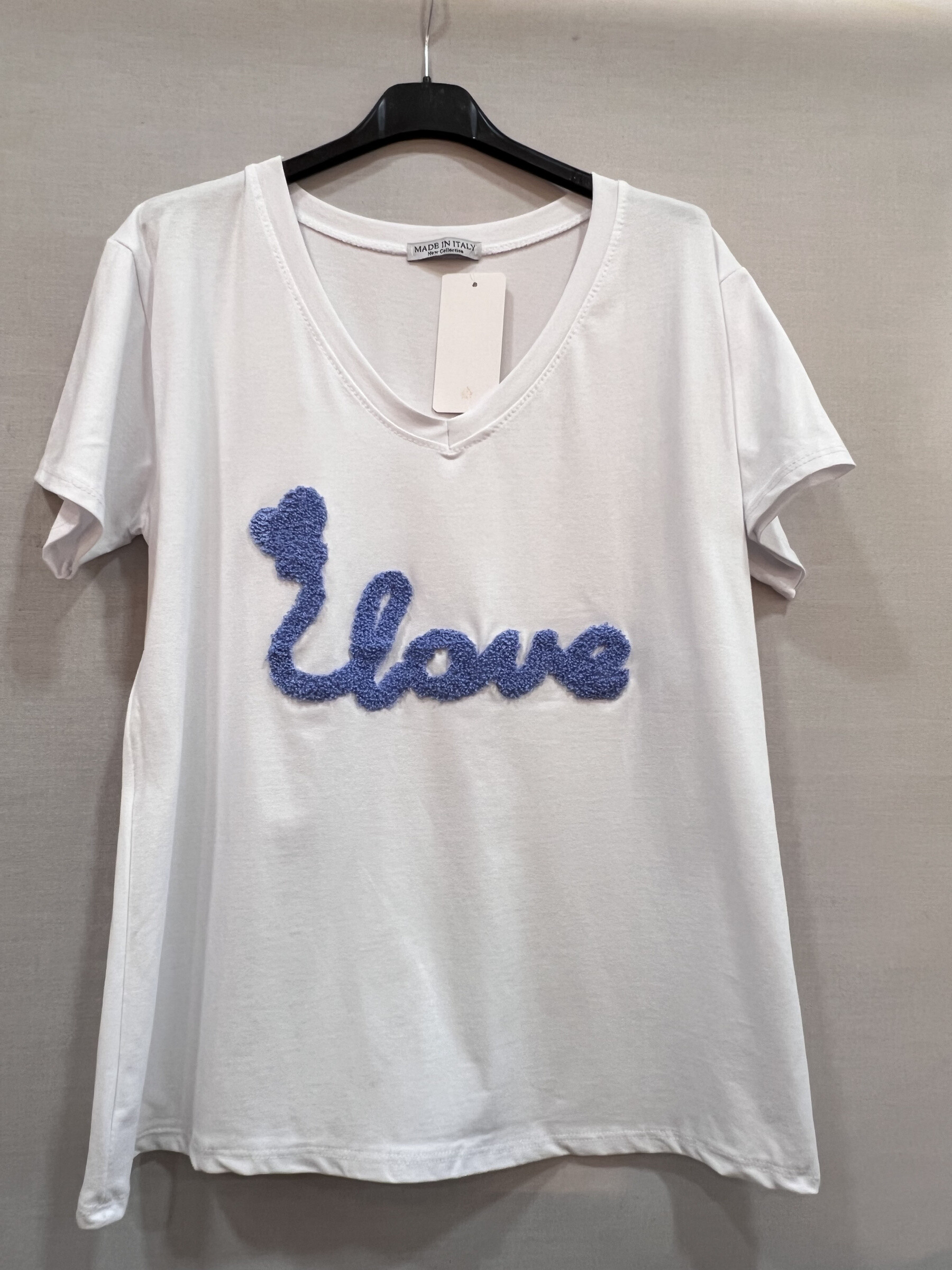 Grossiste Mily - T SHIRT COL V GRANDE TAILLE LOVE