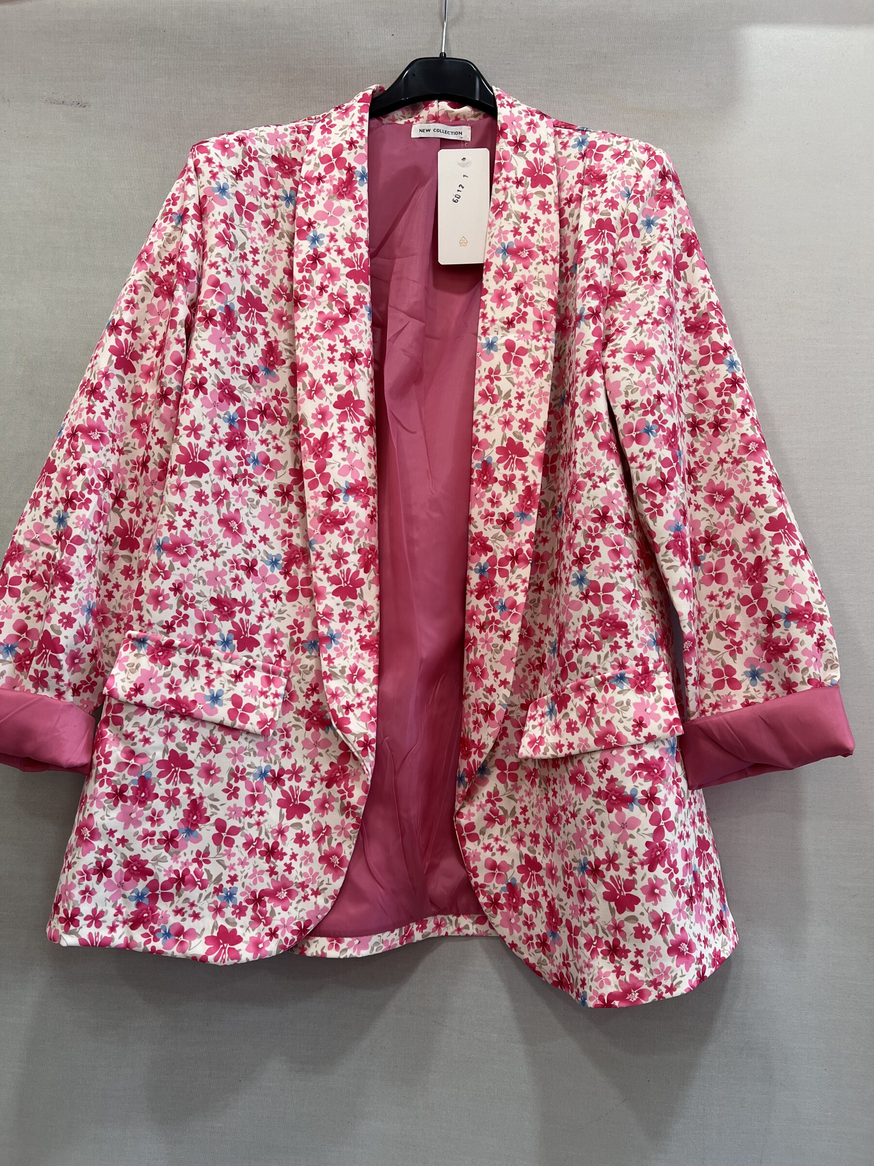 Wholesaler Mily - printed blazers