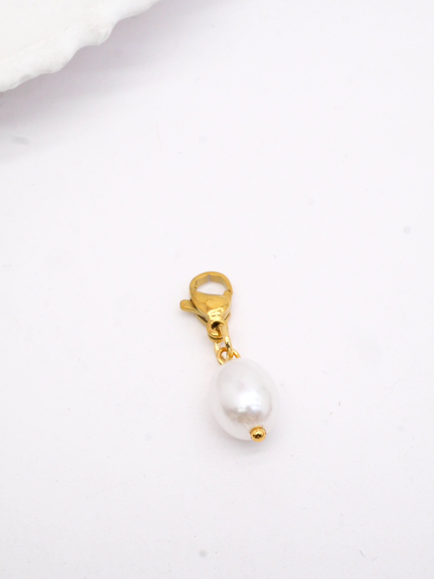 Wholesaler MIMIKO - PLASTIC PENDANT