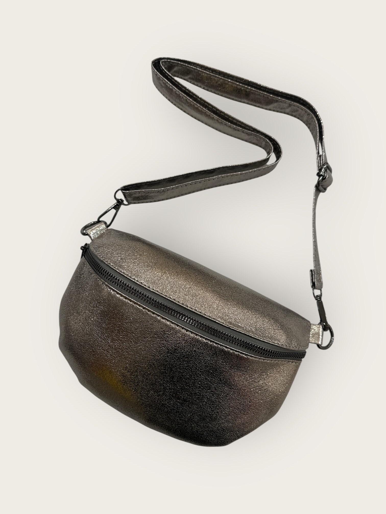 Wholesaler MIMILI - Iridescent banana bag