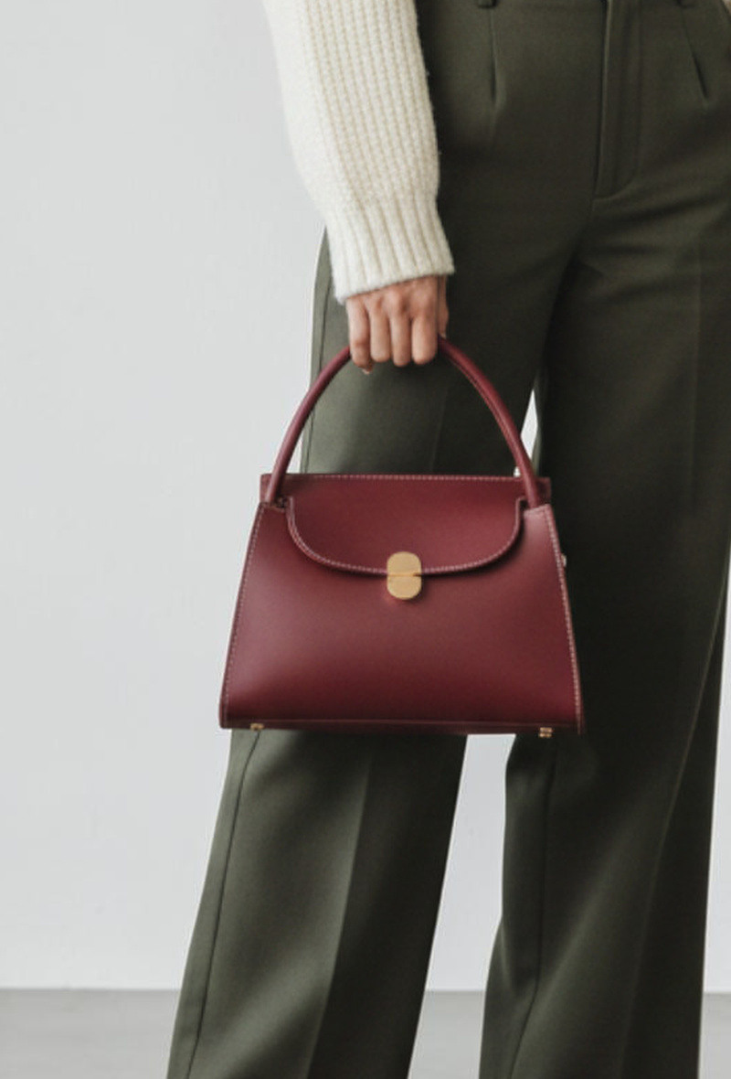 Wholesaler BESTINI (MIMOSA) - Crossbody bag with flap, structured, zip and snap closure, strap