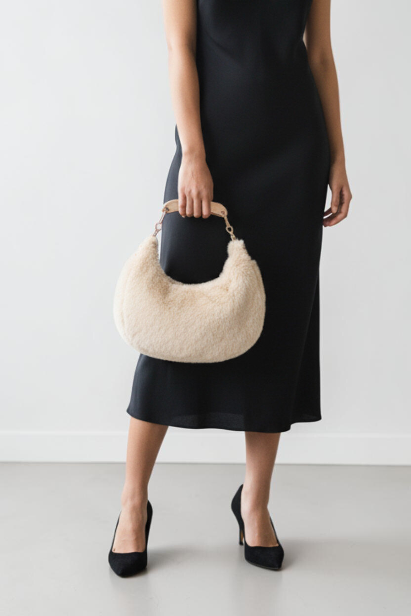 Wholesaler MIMOSA BY BESTINI - Fur crossbody bag with wrist strap, zip closure
