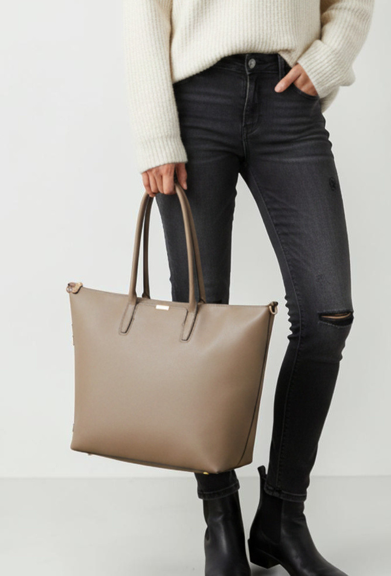 Wholesaler BESTINI (MIMOSA) - Large minimalist tote, with handles and removable shoulder strap, zip closure