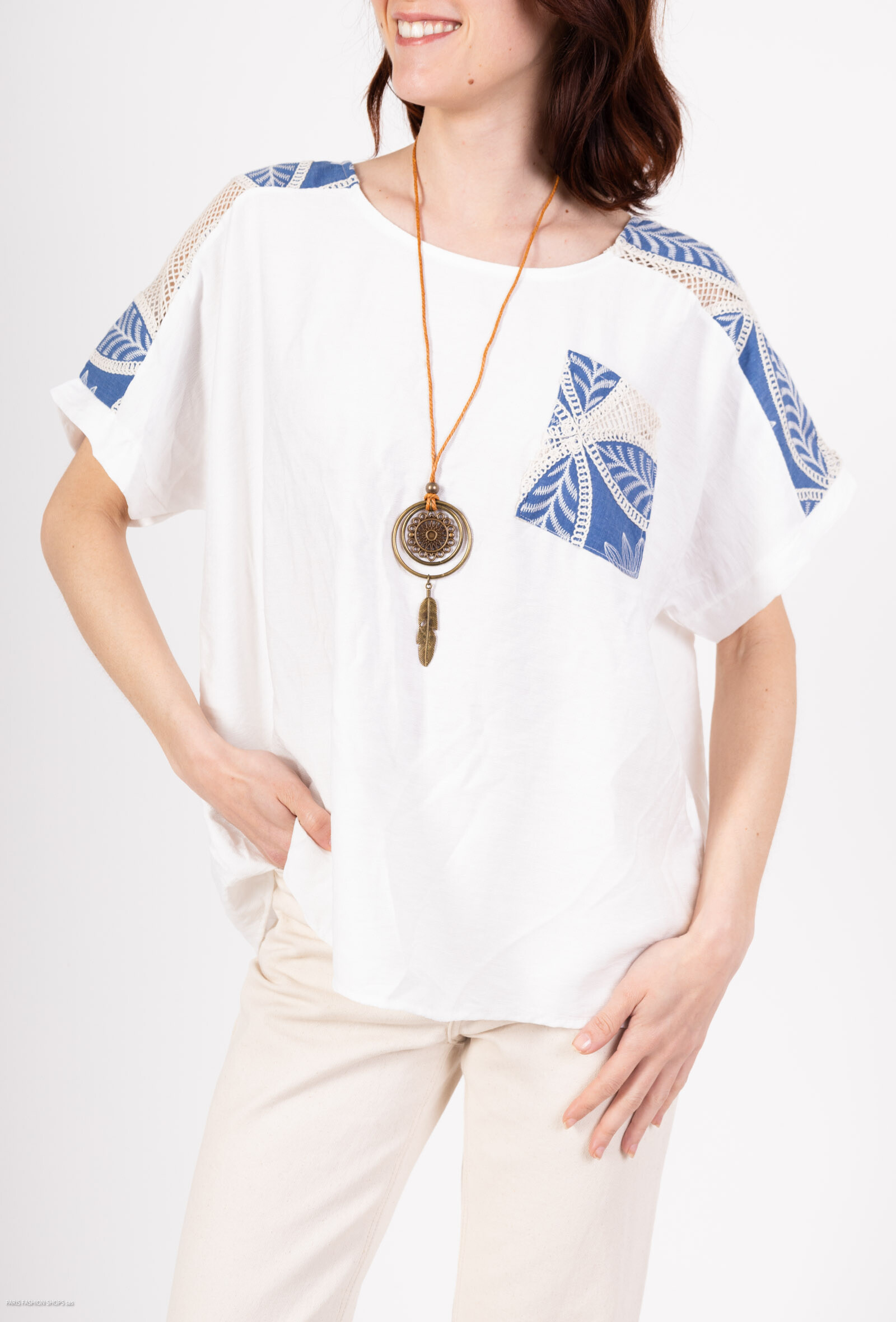 Wholesaler Miss Azur - Women's t-shirt with necklace