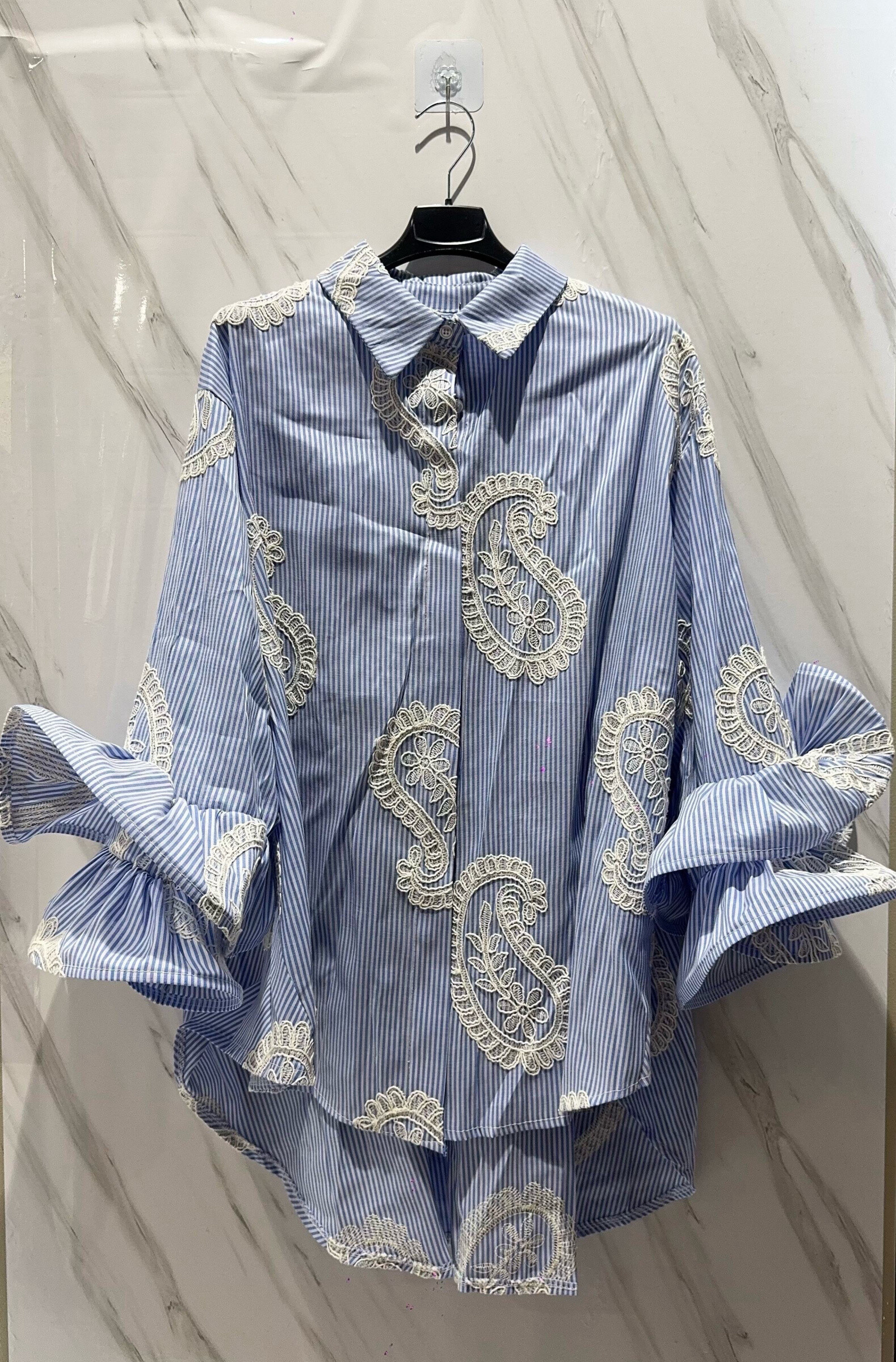 Wholesaler Miss Carla - shirts