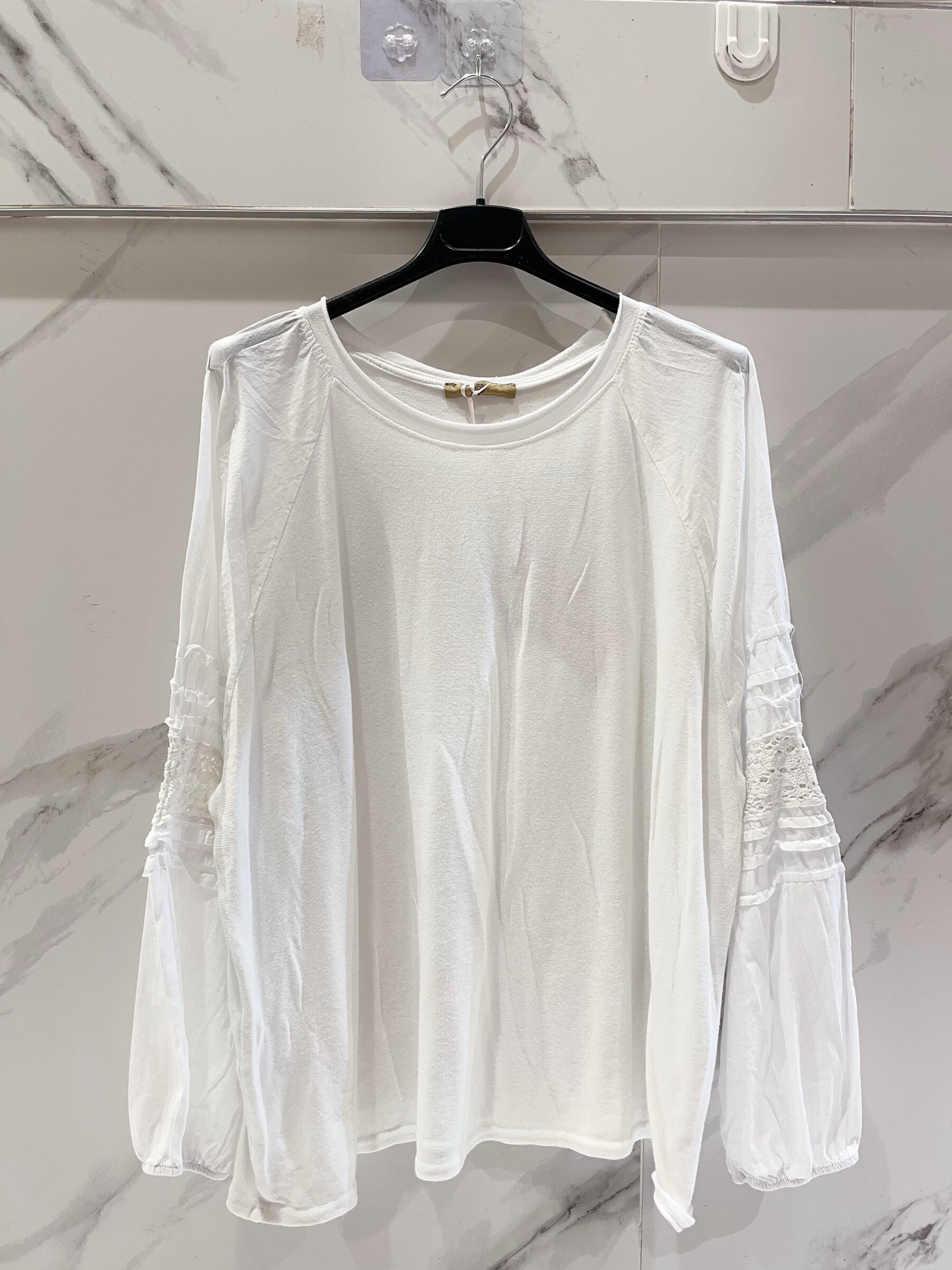 Wholesaler Miss Carla - tops