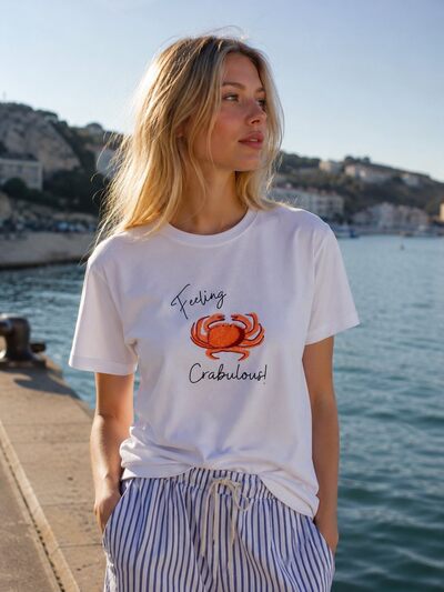 Grossiste Miss Charm - Top t-shirt motifs Feeling Crabulous ! Grossiste Miss Charm - Top t-shirt motifs Feeling Crabulous !