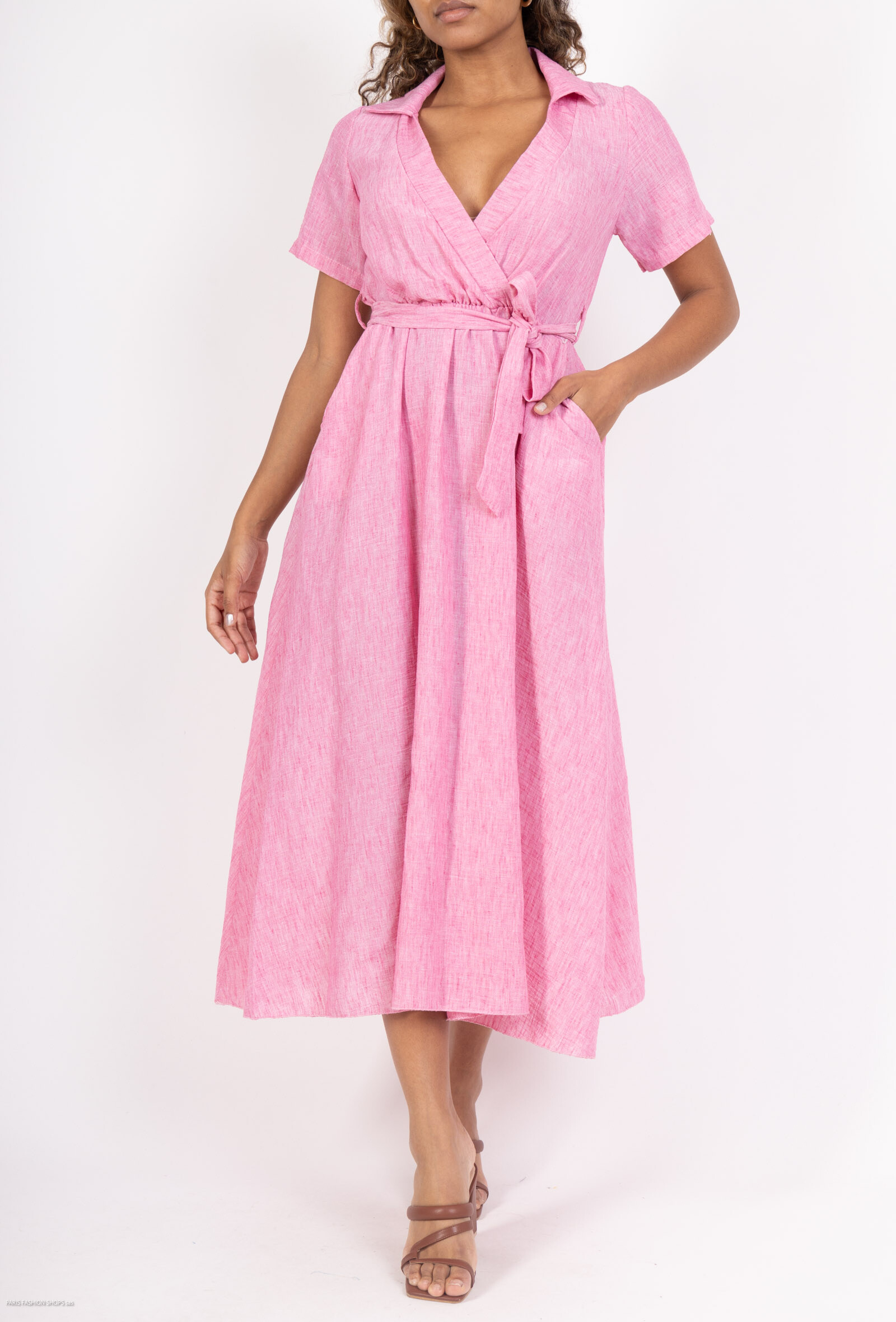 Grossiste MISS KOKO - robe longue manches courtes avec 2 poches et ceinture, effet lin