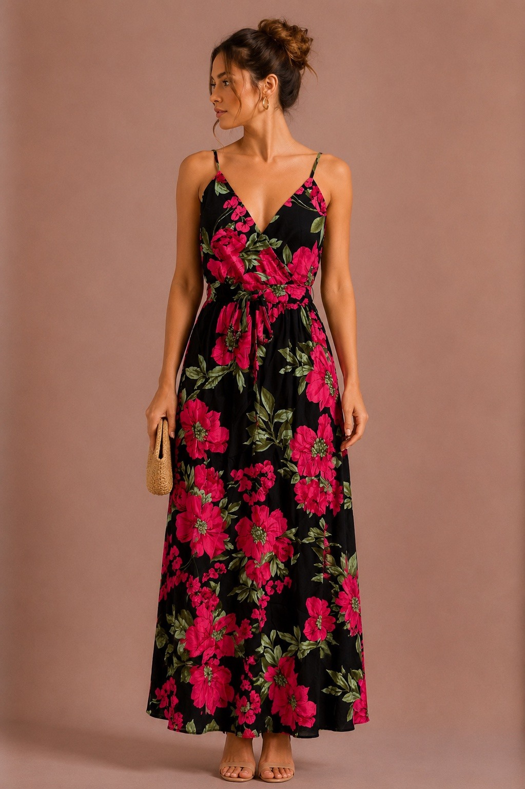 Grossiste MISS SARA - Robe cache coeur à bretelles à imprimer fleuri