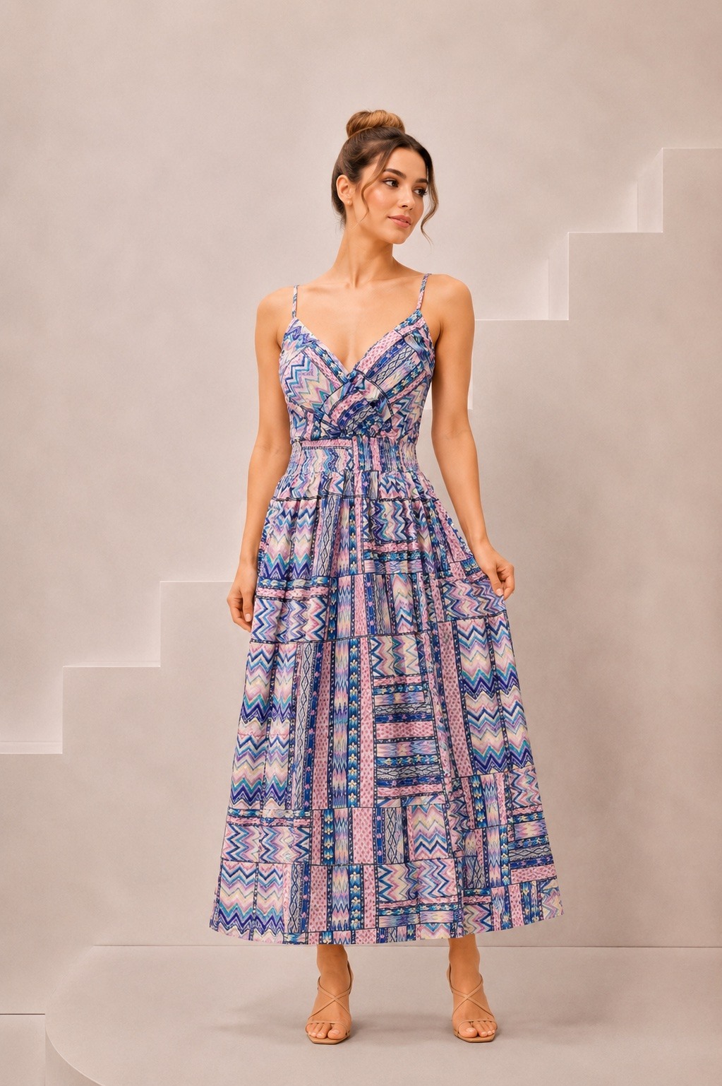 Grossiste MISS SARA - Robe à bretelles imprimée