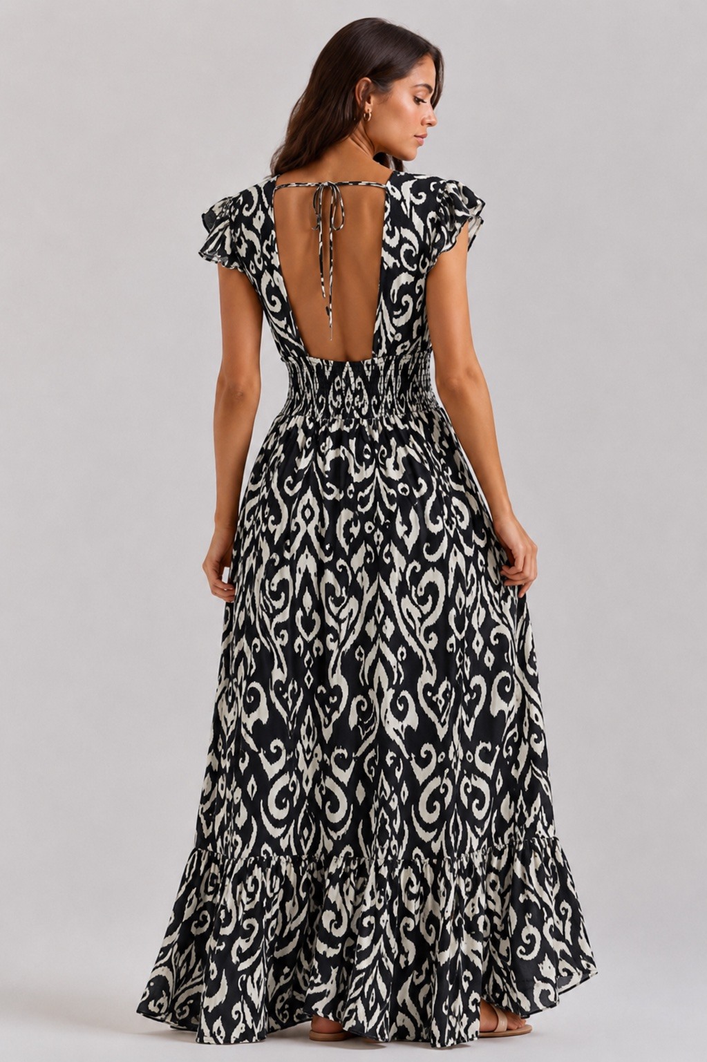 Grossiste MISS SARA - Robe asymétrique imprimé à dos nu