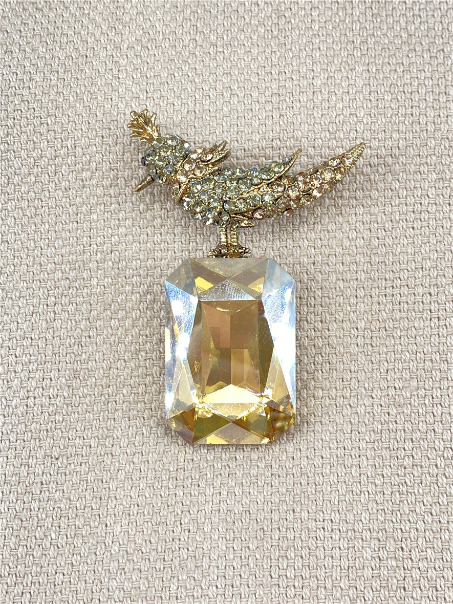 Wholesaler Missra Bijoux - Fashion brooches