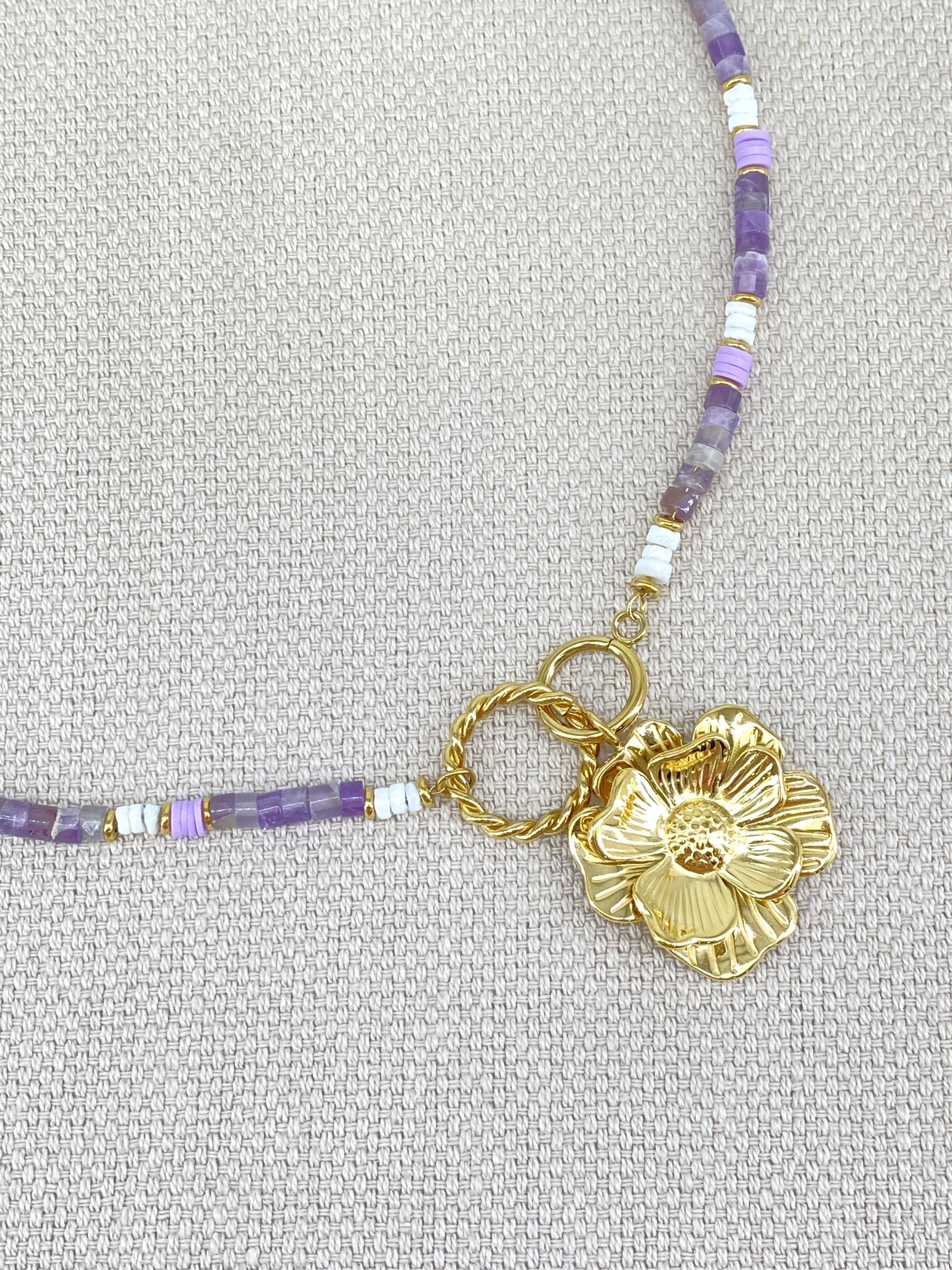 Großhändler Missra Bijoux - Edelstahl-Blumenhalskette
