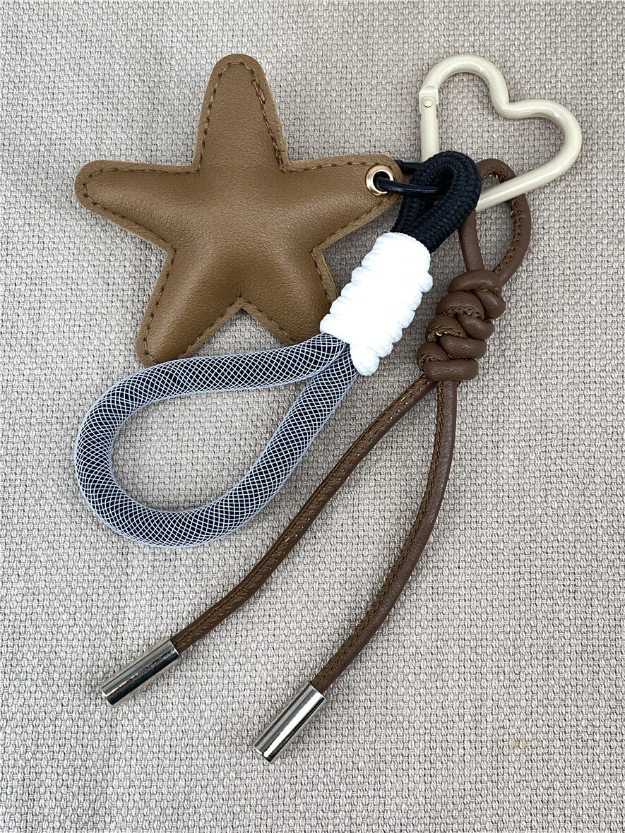 Grossiste Missra Paris - Porte-clé sac grigri triple fantaisie – 3 grigris décoratifs sur un seul mousqueton