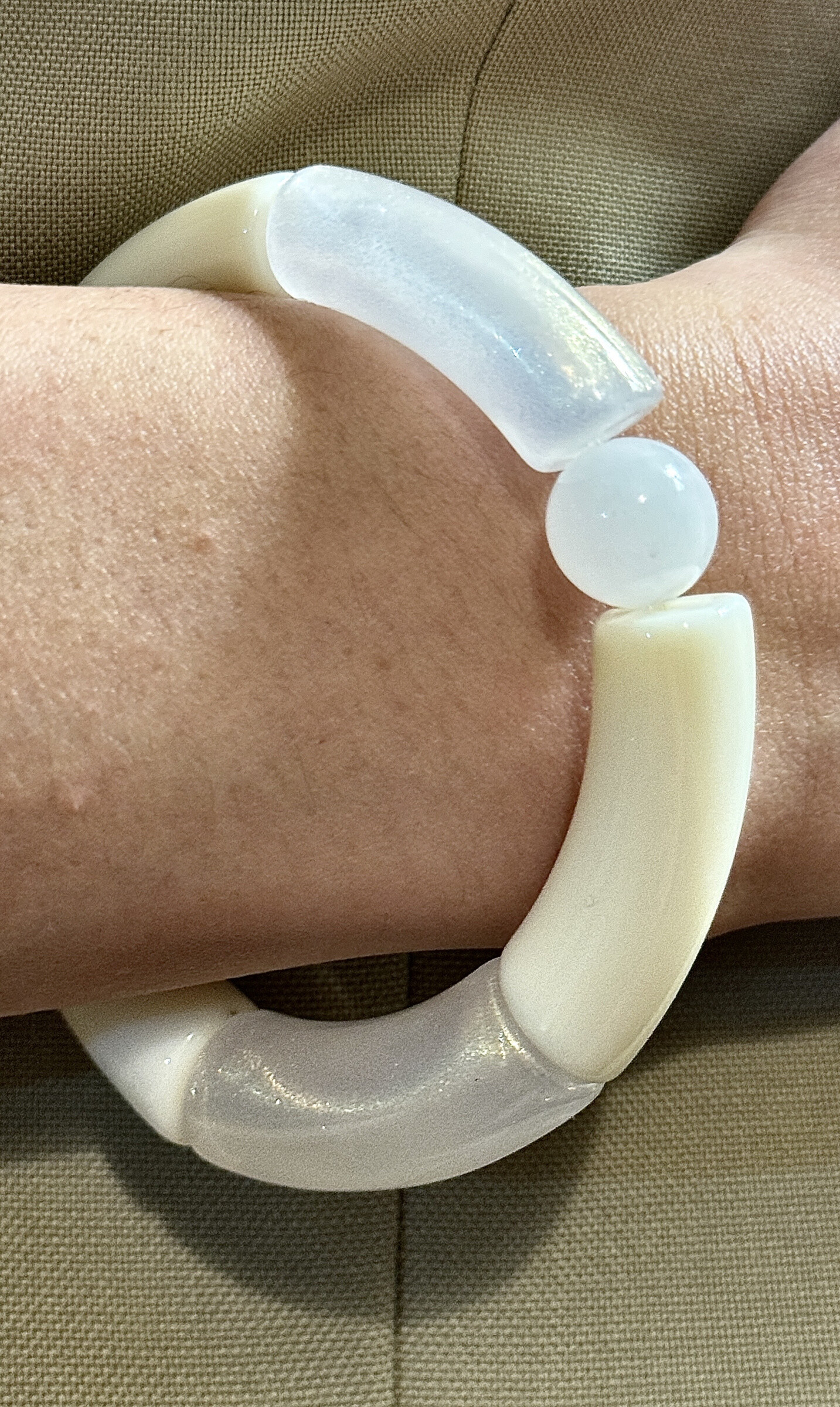 Grossista Missra Paris - Bracciale in resina acrilica