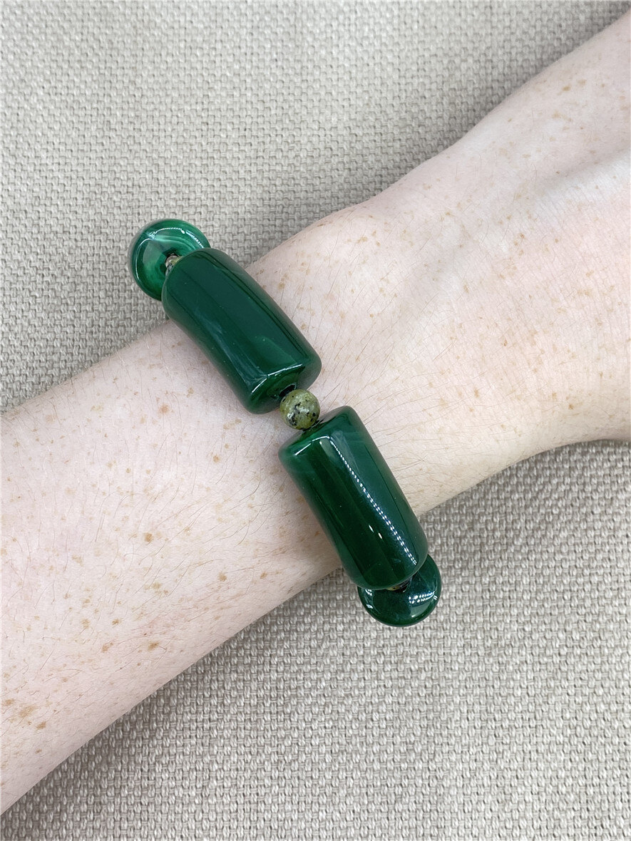 Grossiste Missra Paris - Bracelet acrylique avec des pierres naturelles