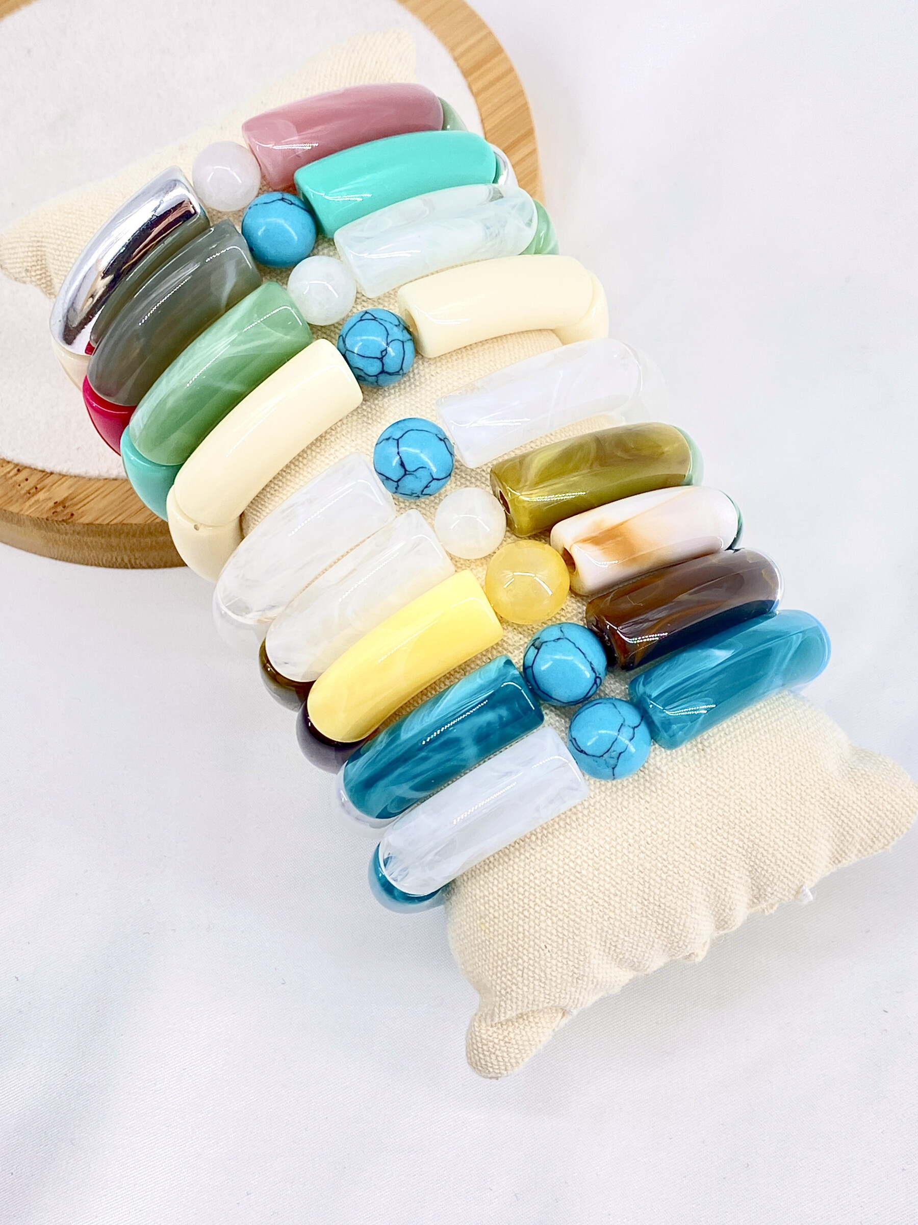 Grossista Missra Paris - Set di 9 bracciali in resina