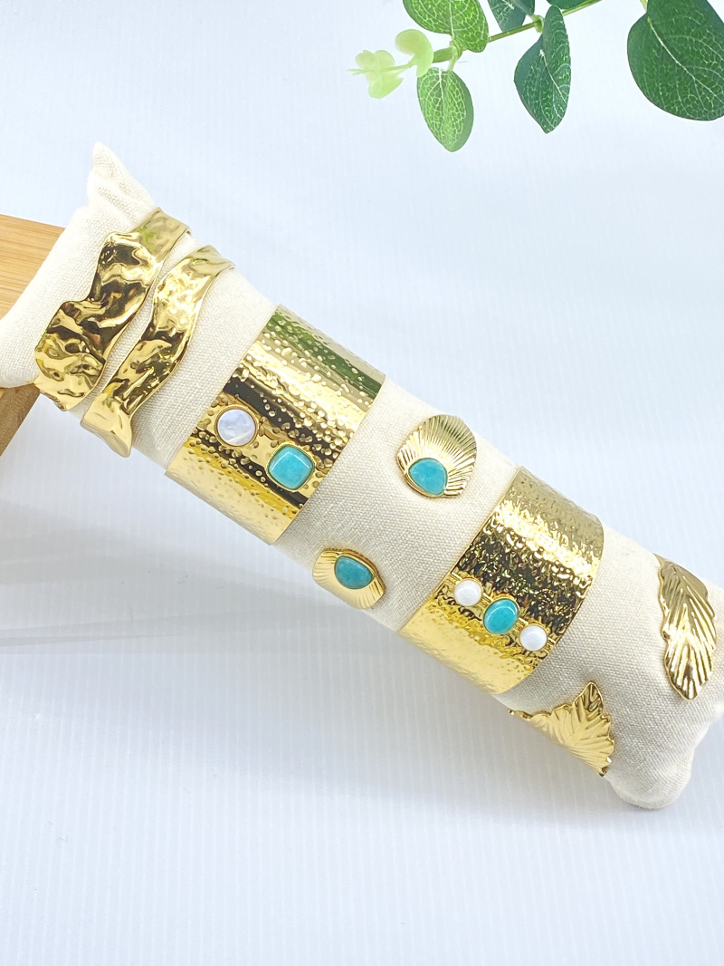 Grossiste Missra Paris - Ensemble de bijoux en acier+présentoir