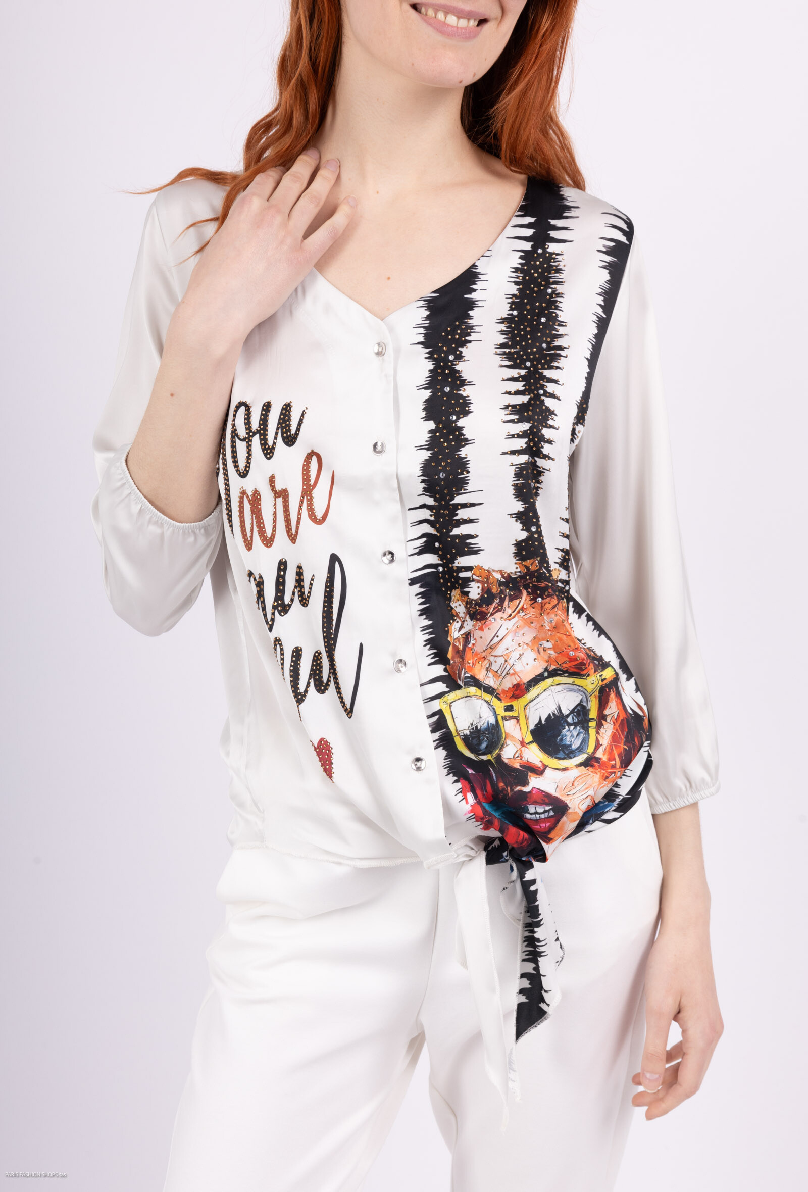 Wholesaler Missy Tekstil - Strass printed blouse