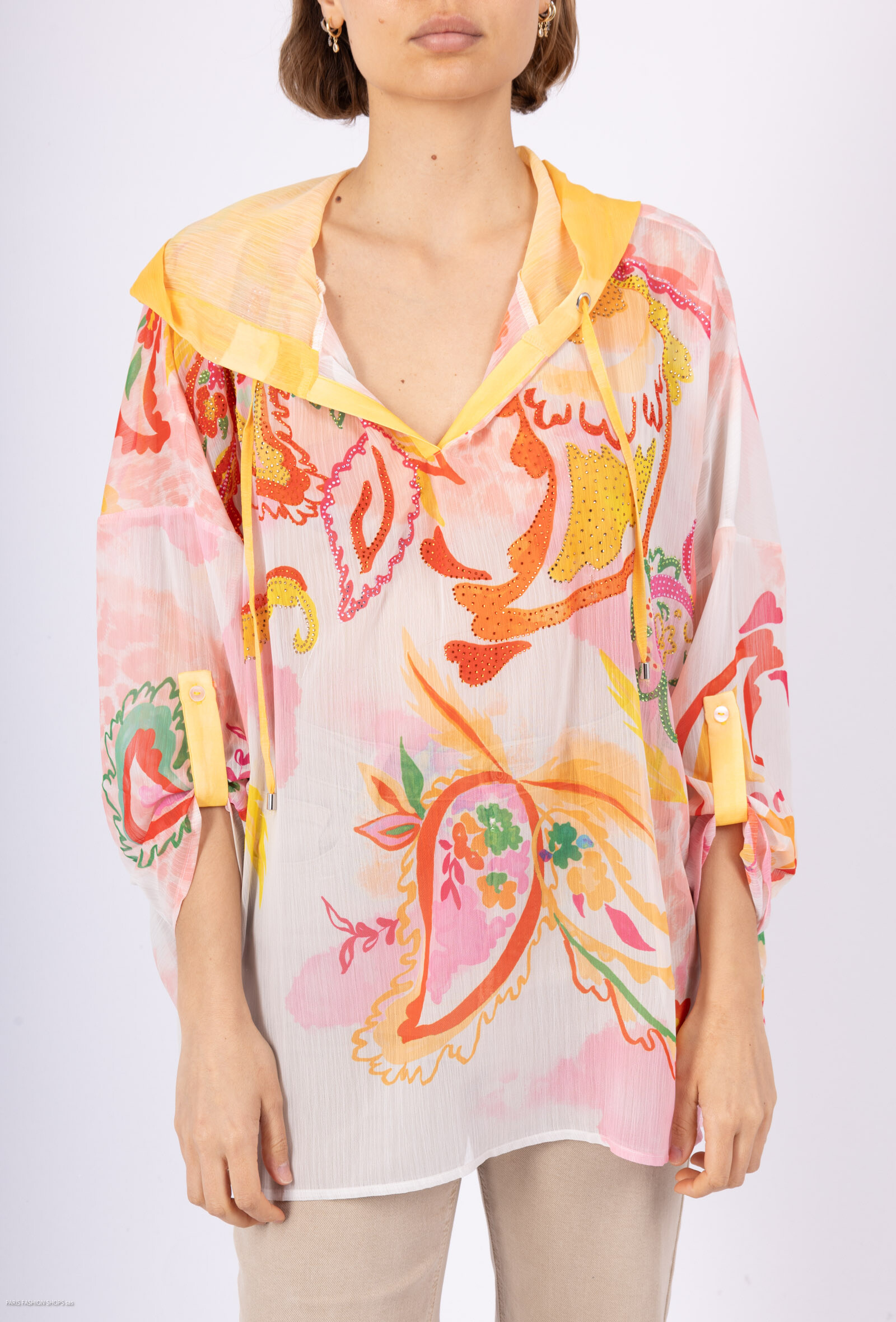 Wholesaler Missy Tekstil - Transparent hooded blouse