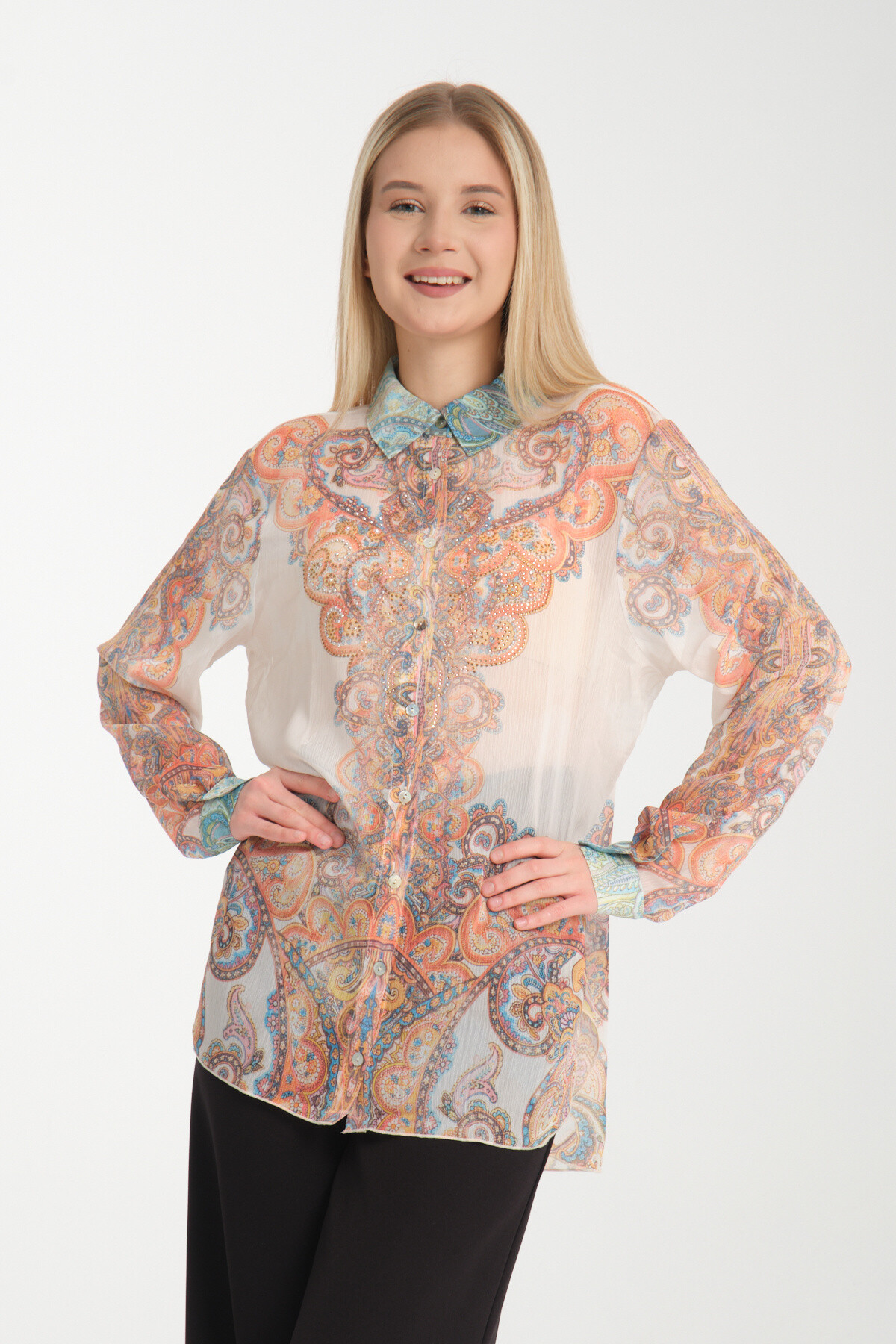 Wholesaler Missy Tekstil - Printed shirt with rhinestones